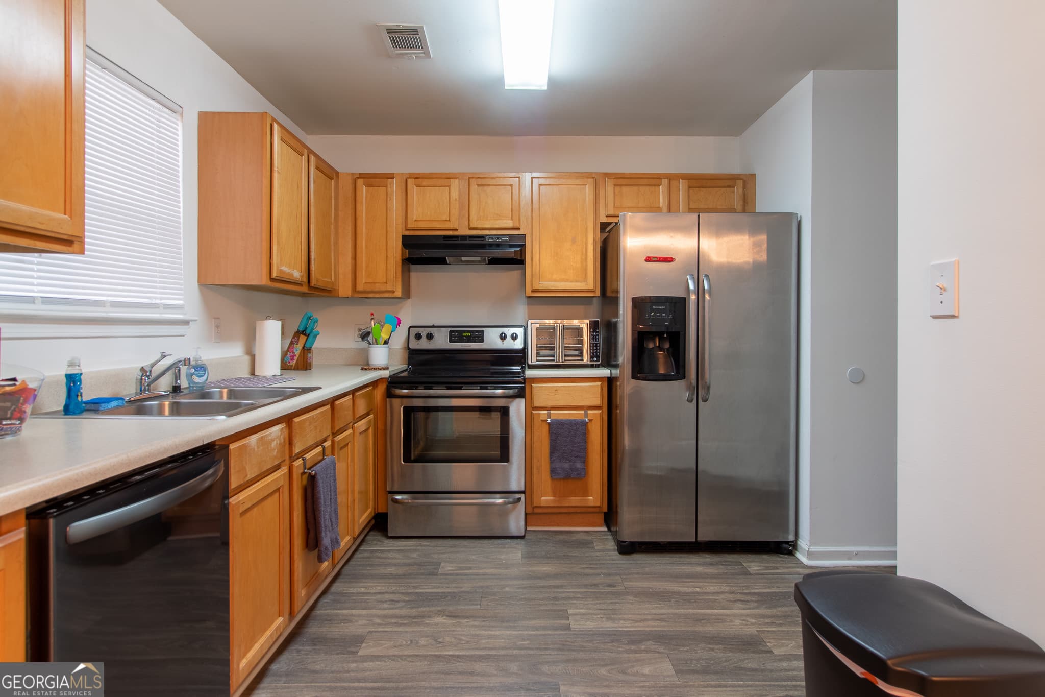 2 bedroom, 2.5 bathroom single family residence for rent at 856 Joseph Club Drive, Mableton, GA 30126 for $2,085 a month — photo 3