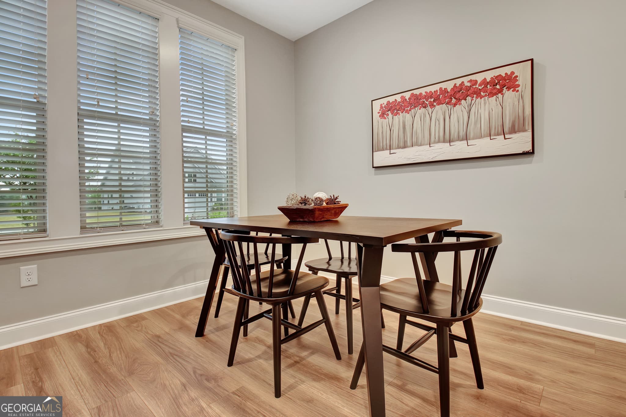 3 bedroom, 3 bathroom, 1,913 sq ft single family residence for sale at 525 Hazelnut Drive, Peachtree City, GA 30269 — photo 9