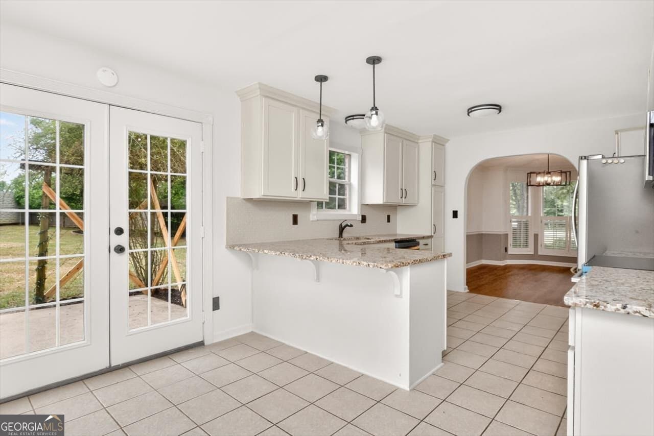 5 bedroom, 2.5 bathroom, 2,772 sq ft single family residence for sale at 102 Applegate Court, Bonaire, GA 31005 — photo 7