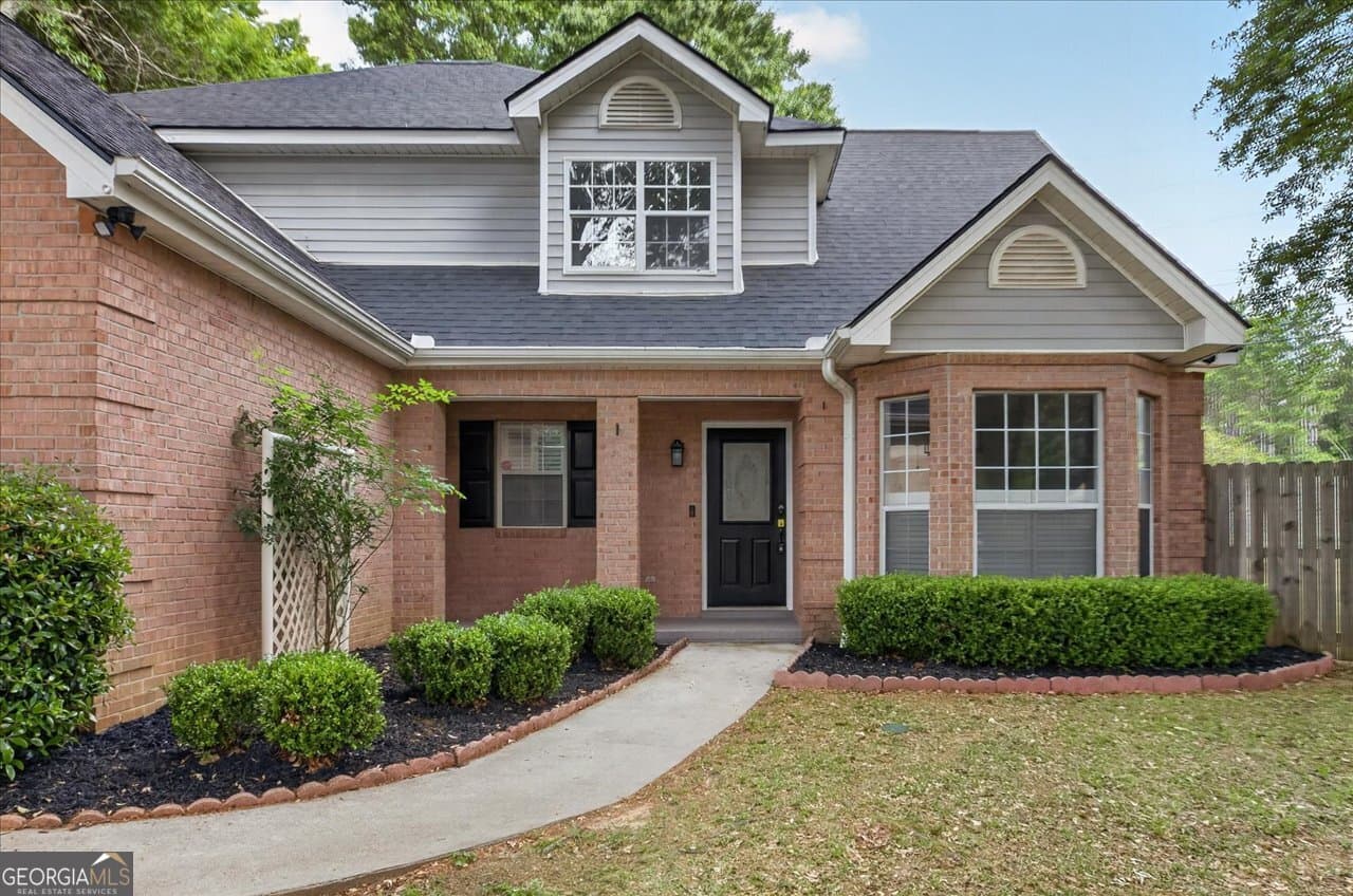 5 bedroom, 2.5 bathroom, 2,772 sq ft single family residence for sale at 102 Applegate Court, Bonaire, GA 31005 — photo 5