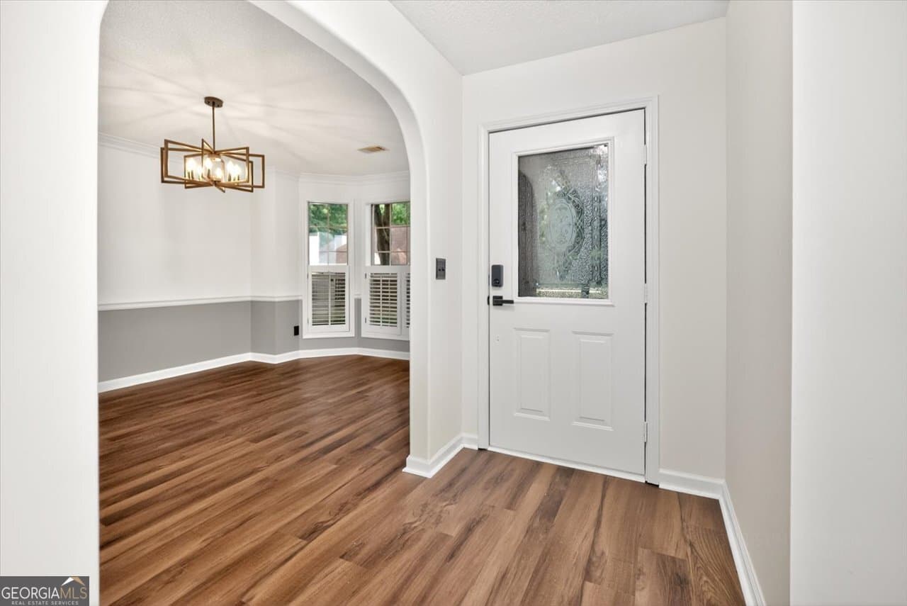 5 bedroom, 2.5 bathroom, 2,772 sq ft single family residence for sale at 102 Applegate Court, Bonaire, GA 31005 — photo 10