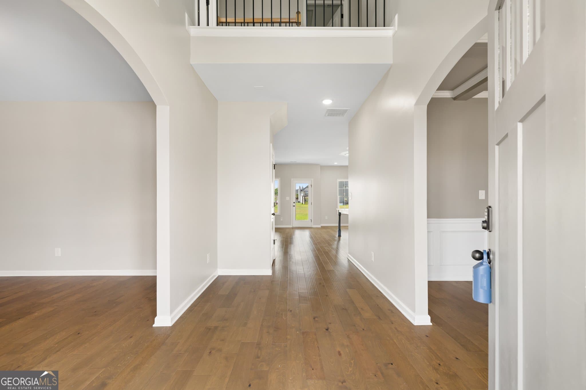 5 bedroom, 4 bathroom, 3,325 sq ft single family residence for sale at 302 Weeping Moss Way, Kathleen, GA 31047 — photo 5