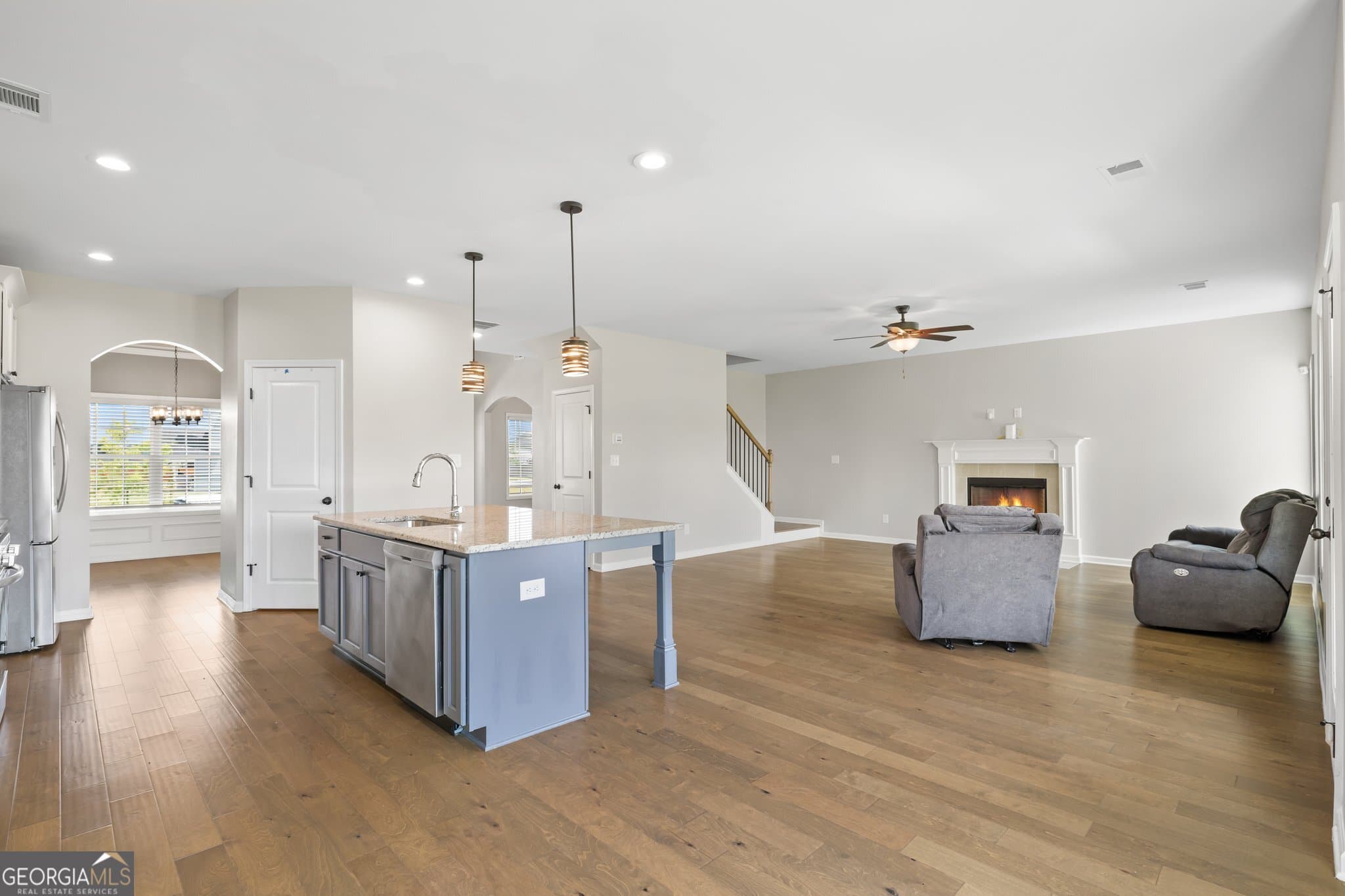 5 bedroom, 4 bathroom, 3,325 sq ft single family residence for sale at 302 Weeping Moss Way, Kathleen, GA 31047 — photo 9