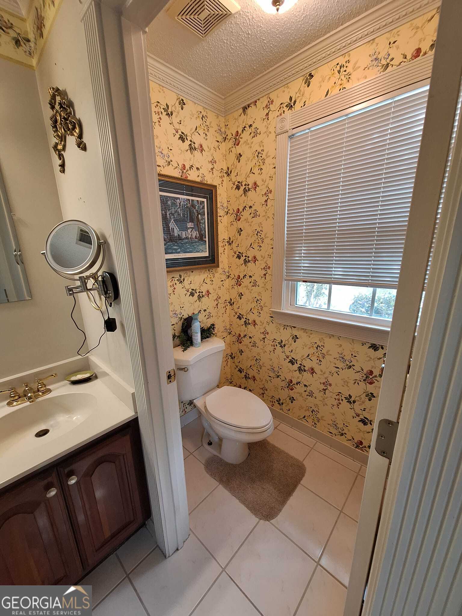 3 bedroom, 2.5 bathroom, 2,927 sq ft single family residence for sale at 250 Weatherly Drive, Baxley, GA 31513 — photo 8