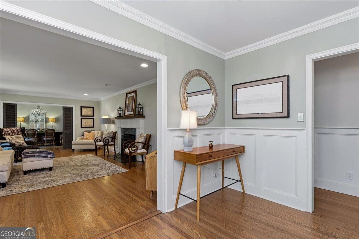 5 bedroom, 4.5 bathroom, 4,777 sq ft single family residence for sale at 377 Old Club Road, Macon, GA 31210 — photo 6