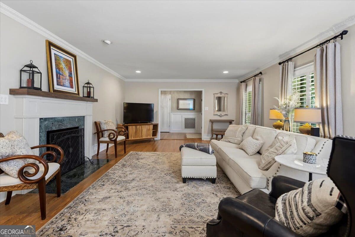 5 bedroom, 4.5 bathroom, 4,777 sq ft single family residence for sale at 377 Old Club Road, Macon, GA 31210 — photo 7