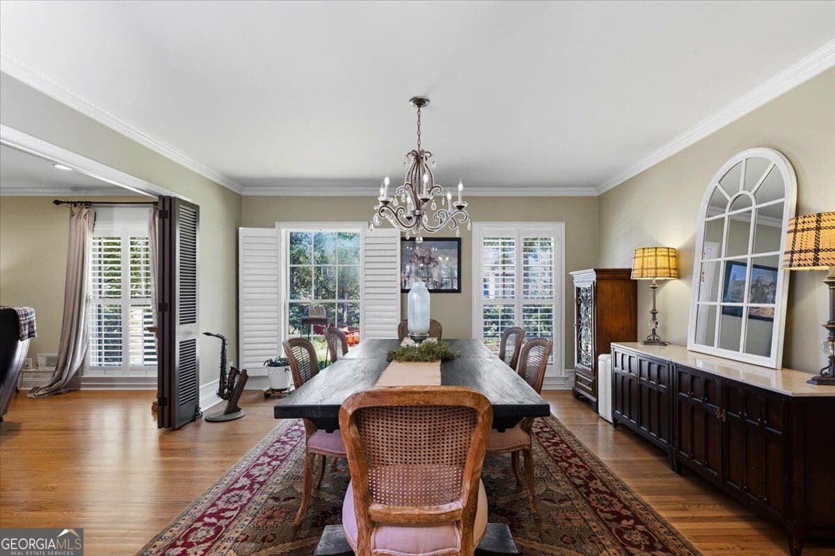 5 bedroom, 4.5 bathroom, 4,777 sq ft single family residence for sale at 377 Old Club Road, Macon, GA 31210 — photo 8