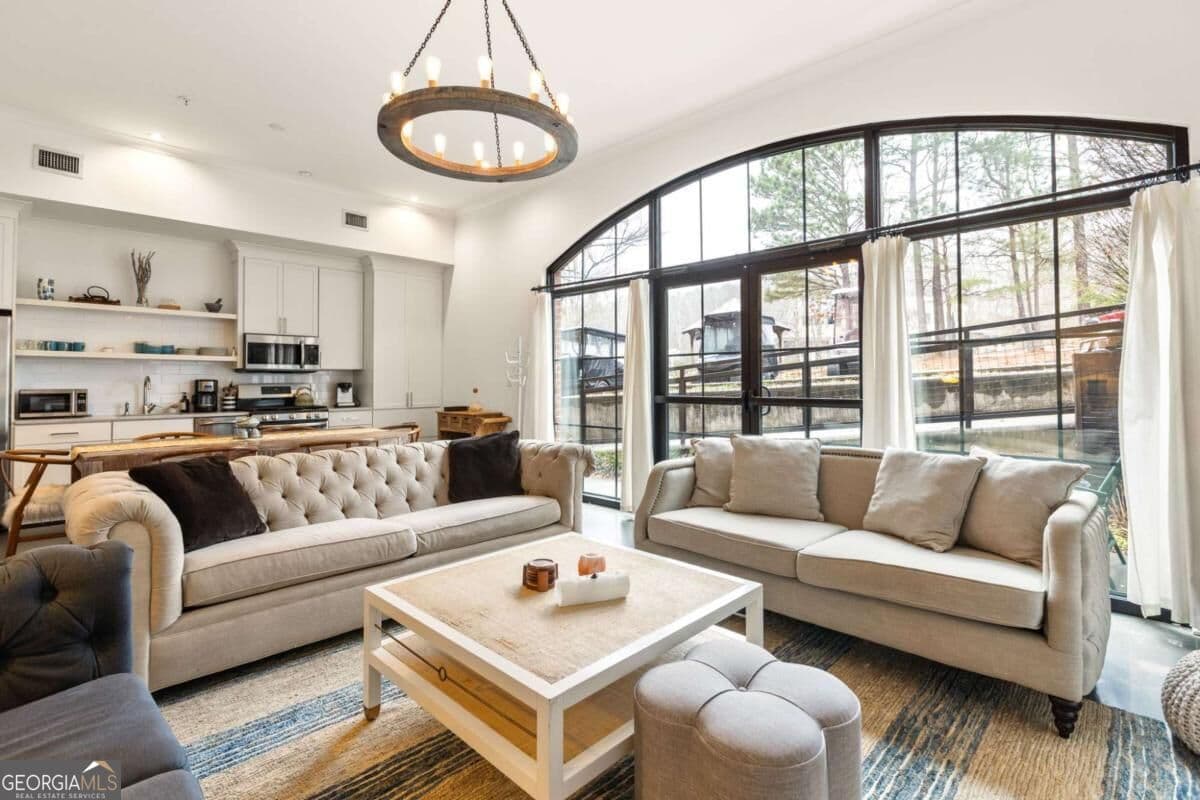 1 bedroom, 1 bathroom, 764 sq ft loft,condominium for sale at 10625 Serenbe Lane 106, Chattahoochee Hills, GA 30268 — photo 2