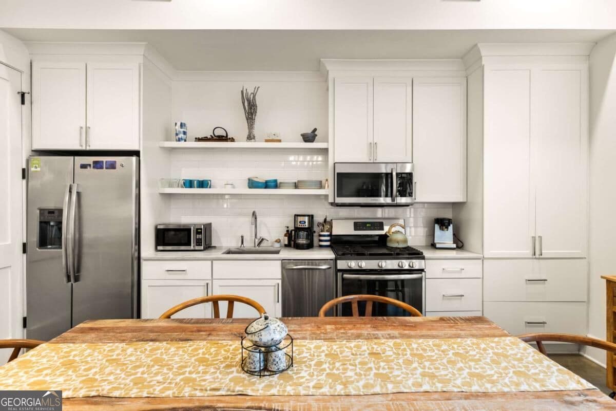 1 bedroom, 1 bathroom, 764 sq ft loft,condominium for sale at 10625 Serenbe Lane 106, Chattahoochee Hills, GA 30268 — photo 5