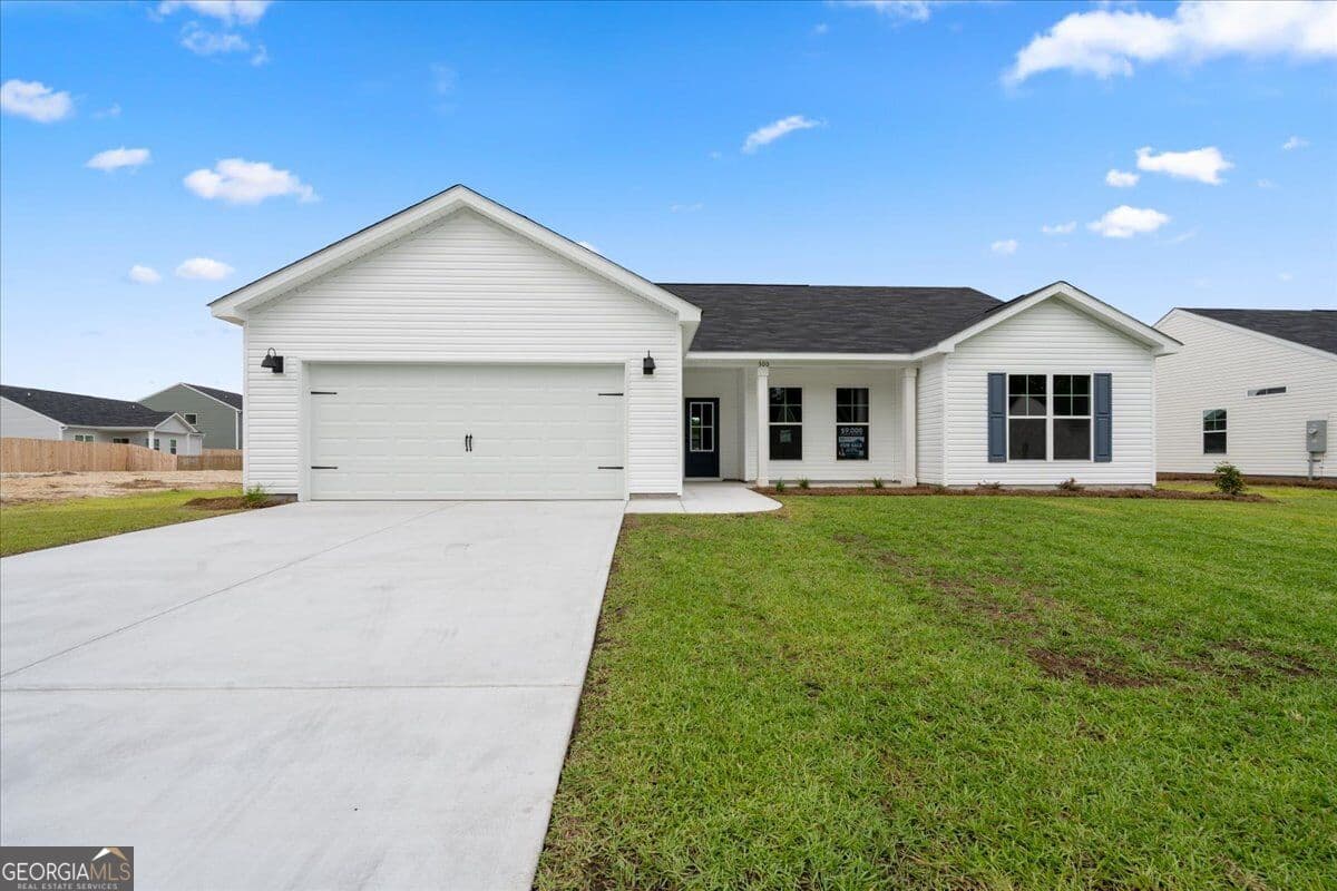 4 bedroom, 2 bathroom, 1,884 sq ft single family residence for sale at 300 Timberlake Drive, Guyton, GA 31312