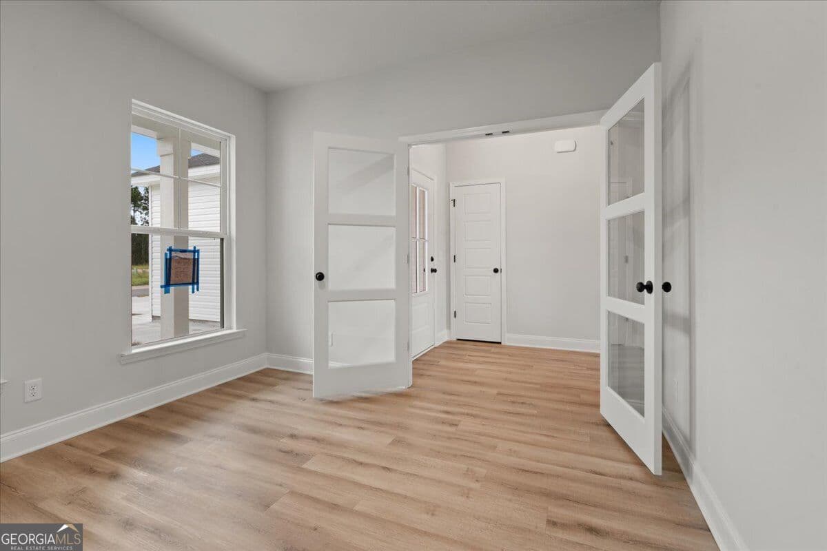 4 bedroom, 2 bathroom, 1,884 sq ft single family residence for sale at 300 Timberlake Drive, Guyton, GA 31312 — photo 4