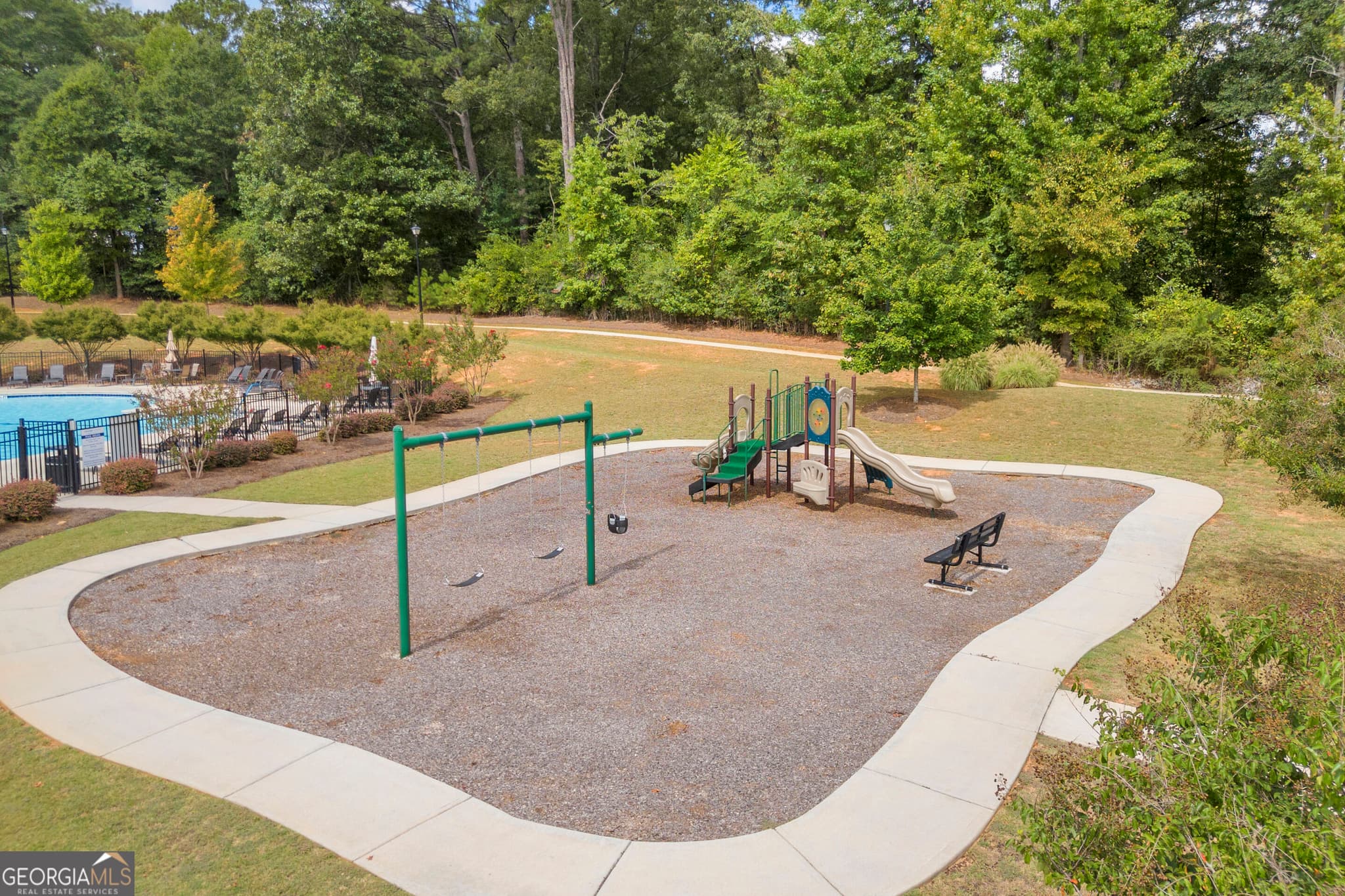 3 bedroom, 2 bathroom, 2,207 sq ft single family residence for sale at 246 Club Drive, Monroe, GA 30655 — photo 7