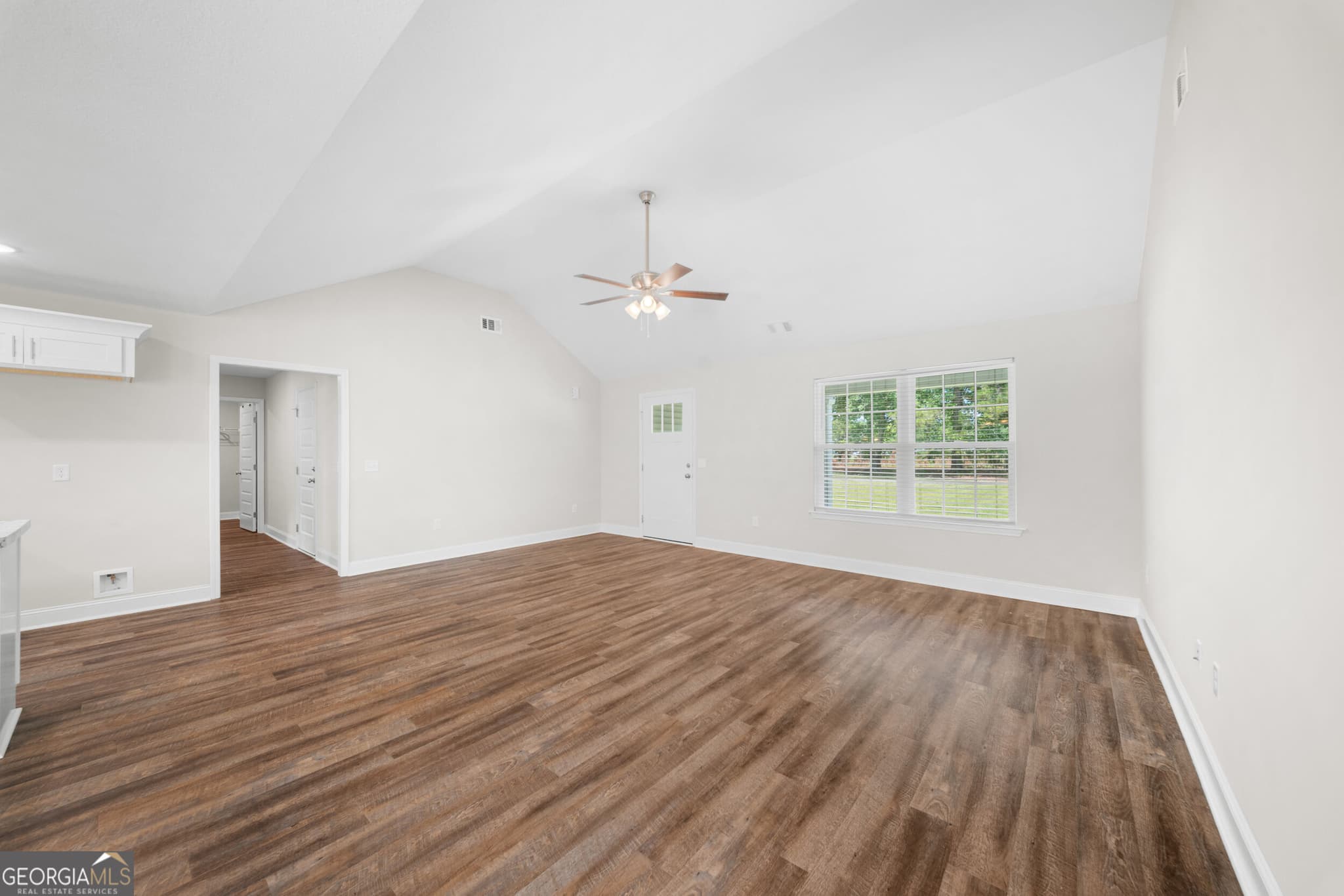 3 bedroom, 2 bathroom, 1,573 sq ft single family residence for sale at 77 B Stubbs Road, Statesboro, GA 30461 — photo 5