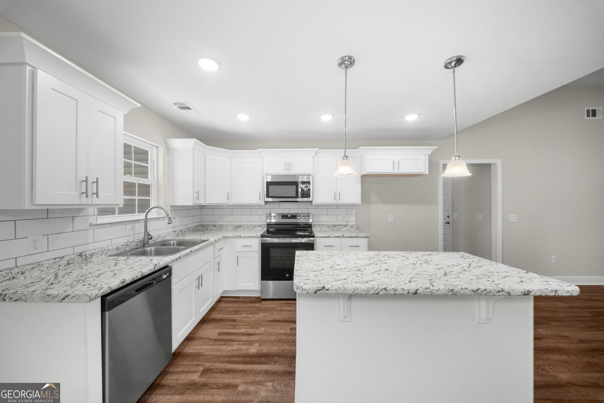 3 bedroom, 2 bathroom, 1,573 sq ft single family residence for sale at 77 B Stubbs Road, Statesboro, GA 30461 — photo 8