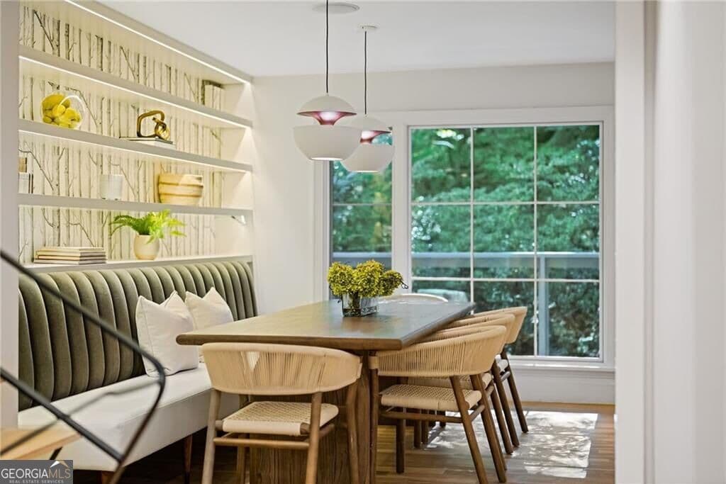5 bedroom, 4.5 bathroom, 5,438 sq ft single family residence for sale at 695 W Conway Drive, Atlanta, GA 30327 — photo 8