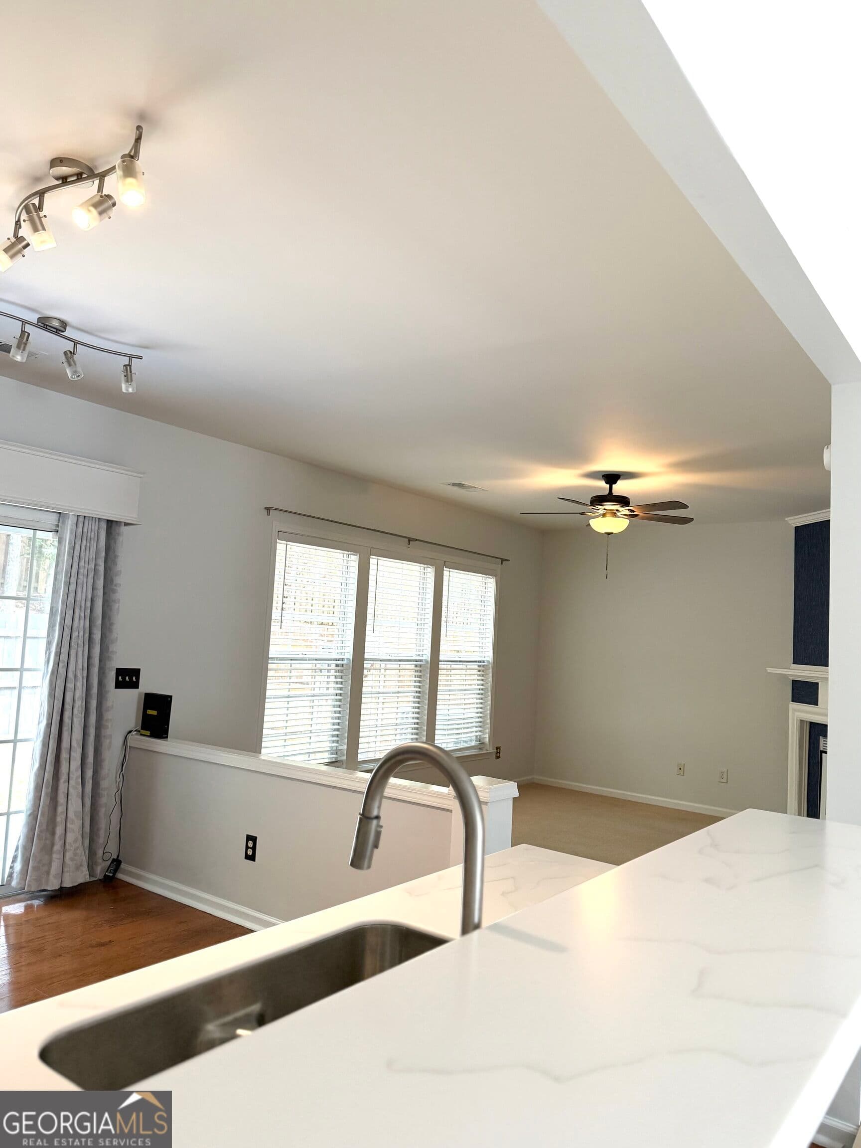 3 bedroom, 2.5 bathroom, 1,616 sq ft townhouse for sale at 3000 Commonwealth Circle # 14, Milton, GA 30004 — photo 10