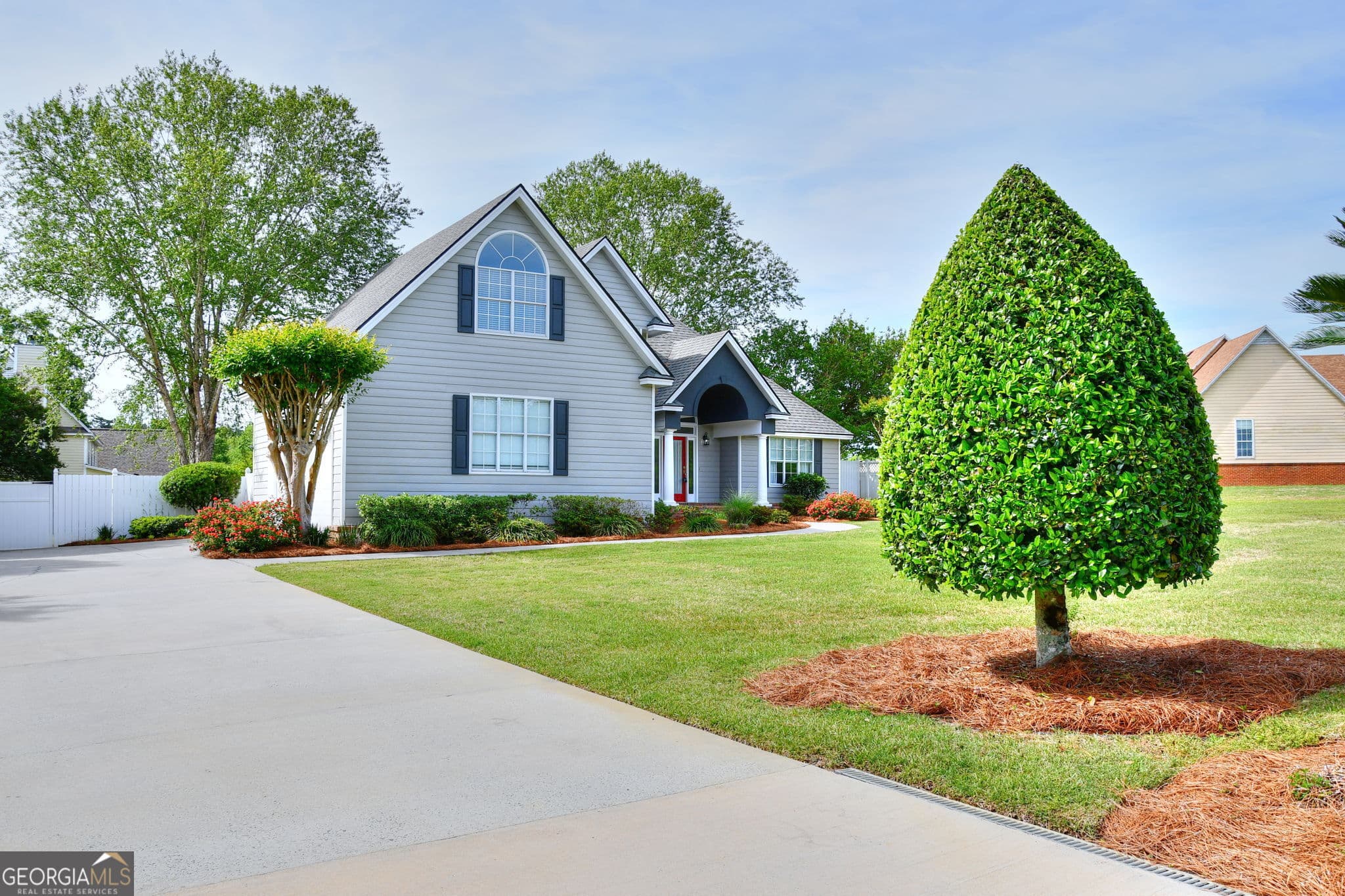 4 bedroom, 3.5 bathroom, 2,200 sq ft single family residence under contract at 4043 Liska Circle, Valdosta, GA 31605 — photo 6