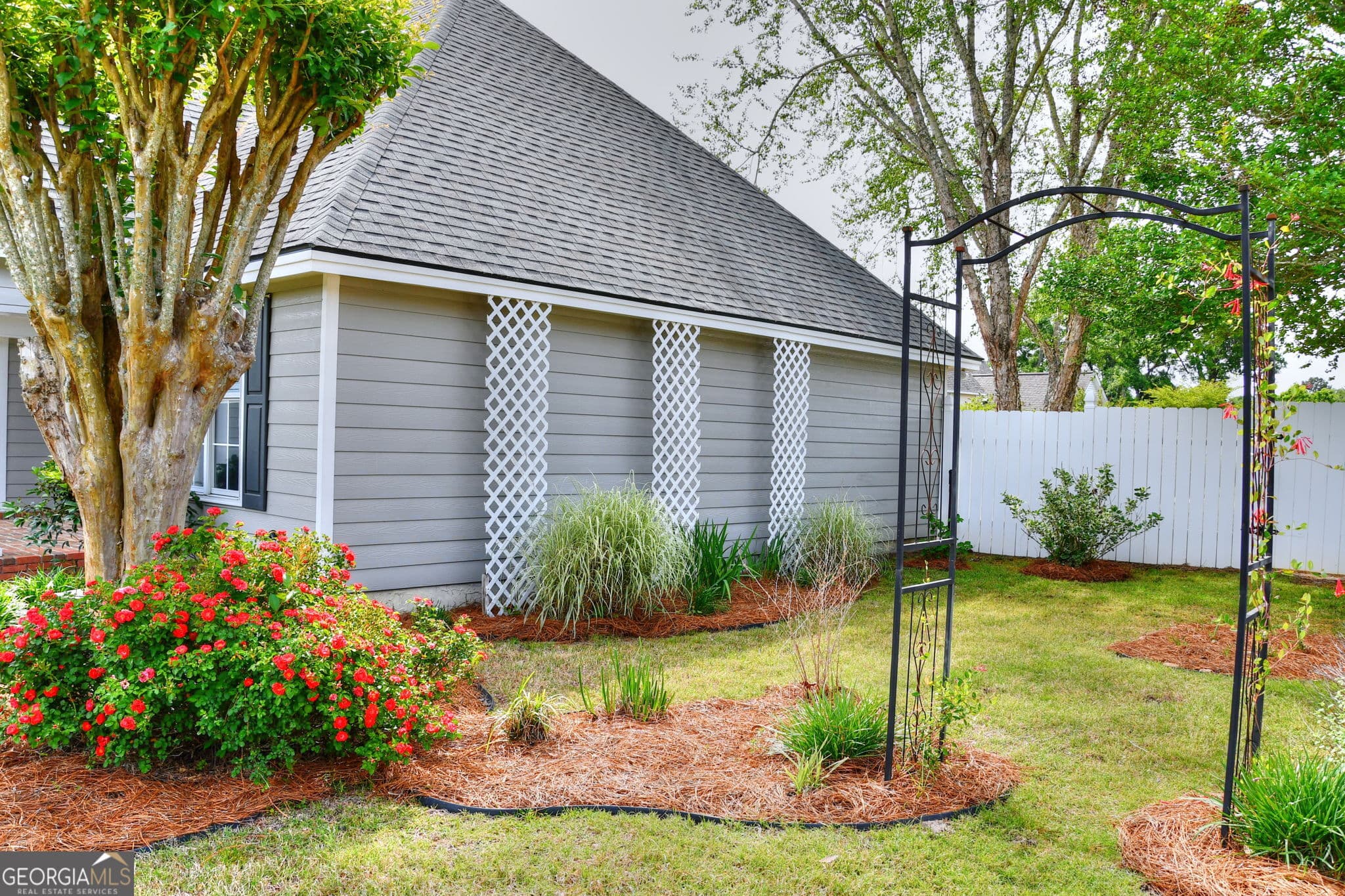 4 bedroom, 3.5 bathroom, 2,200 sq ft single family residence under contract at 4043 Liska Circle, Valdosta, GA 31605 — photo 10