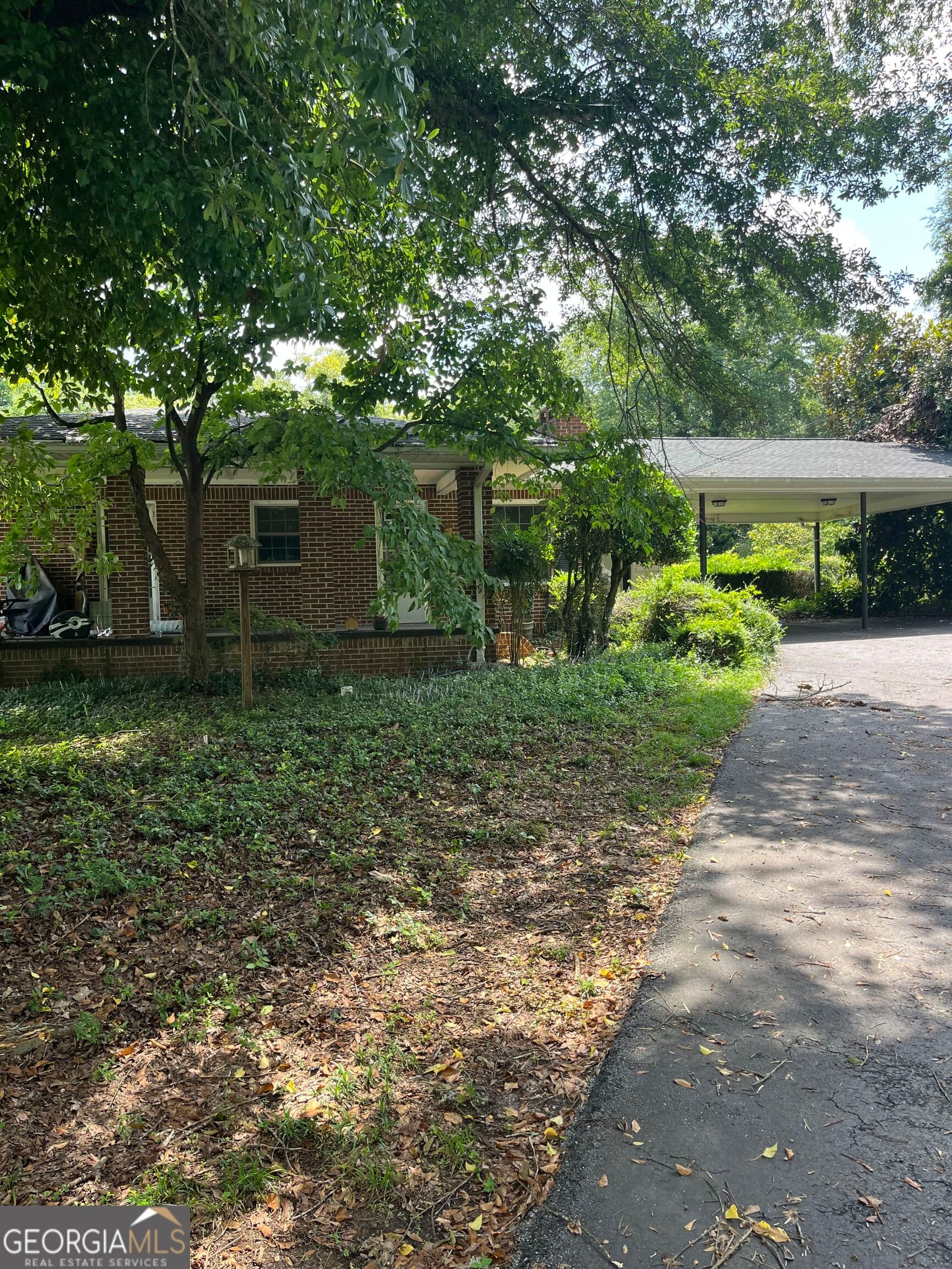 3 bedroom, 2 bathroom, 4,018 sq ft single family residence for sale at 506 GRANT Street, Clarkesville, GA 30523 — photo 3