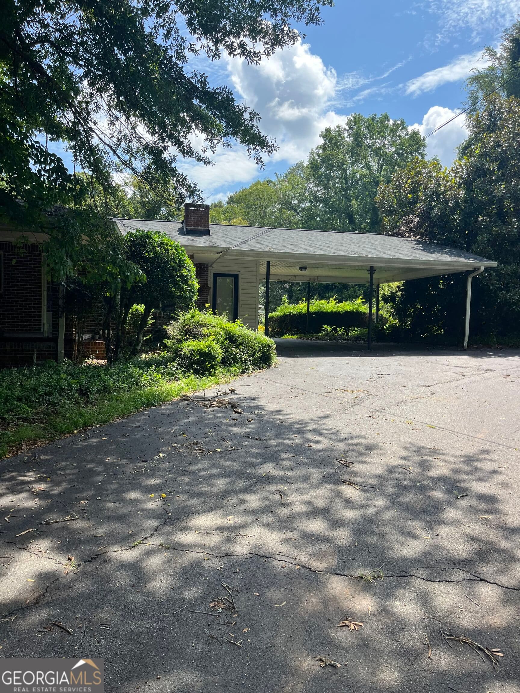 3 bedroom, 2 bathroom, 4,018 sq ft single family residence for sale at 506 GRANT Street, Clarkesville, GA 30523 — photo 4