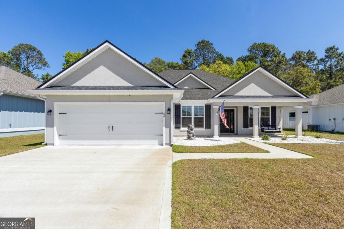 4 bedroom, 2 bathroom, 1,935 sq ft single family residence for sale at 166 Verano Street, Kingsland, GA 31548 — photo 1 of 34