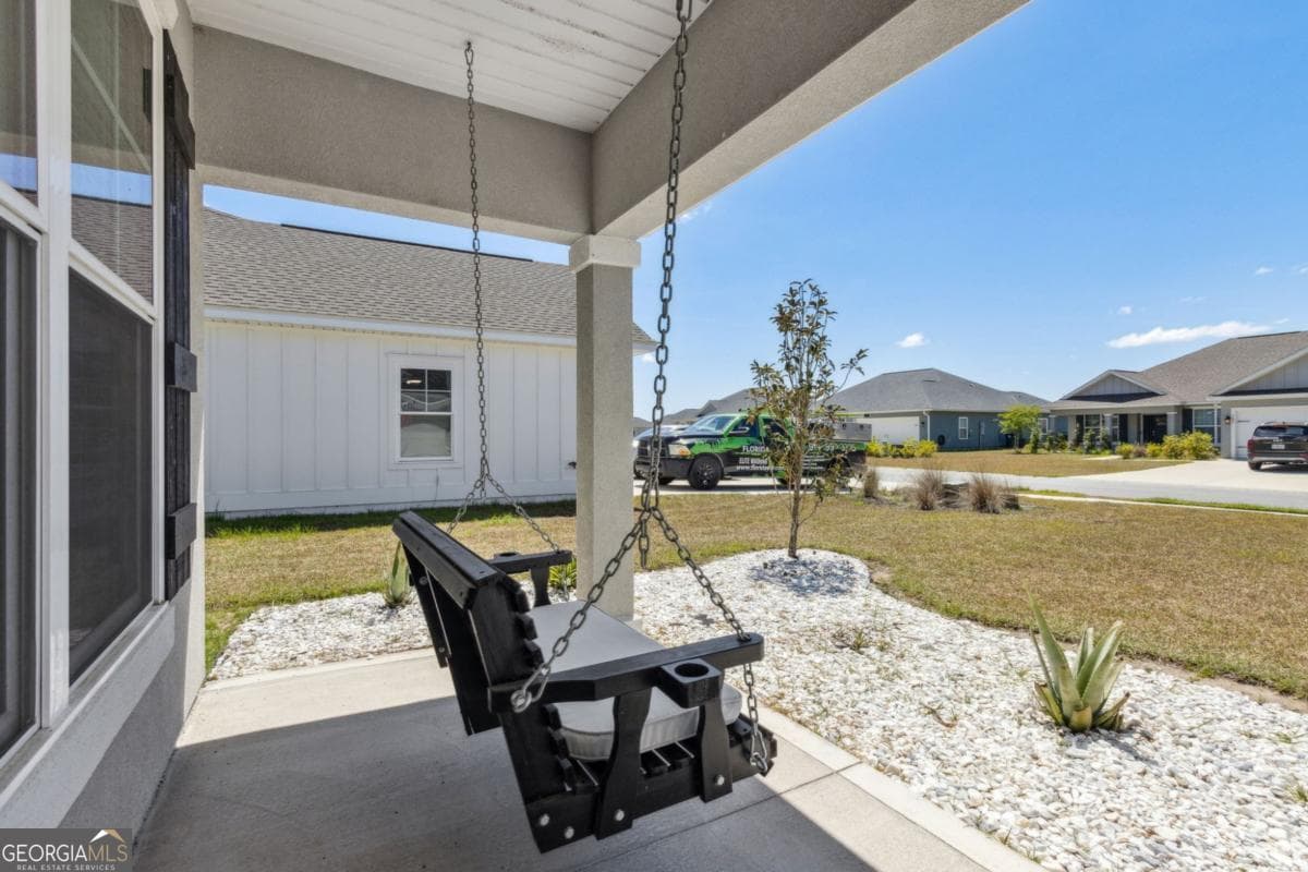 4 bedroom, 2 bathroom, 1,935 sq ft single family residence for sale at 166 Verano Street, Kingsland, GA 31548 — photo 4