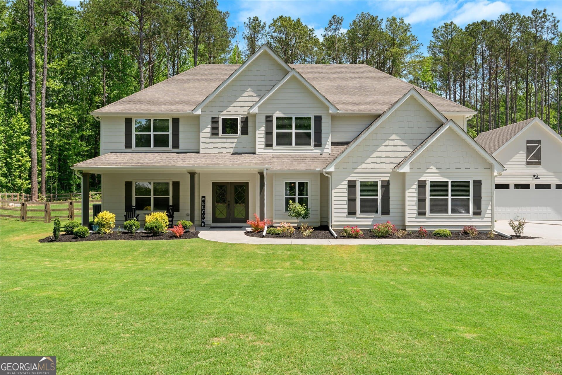 5 bedroom, 3.5 bathroom, 4,256 sq ft single family residence sold at 475 Paynes Lake Road, Carrollton, GA 30116