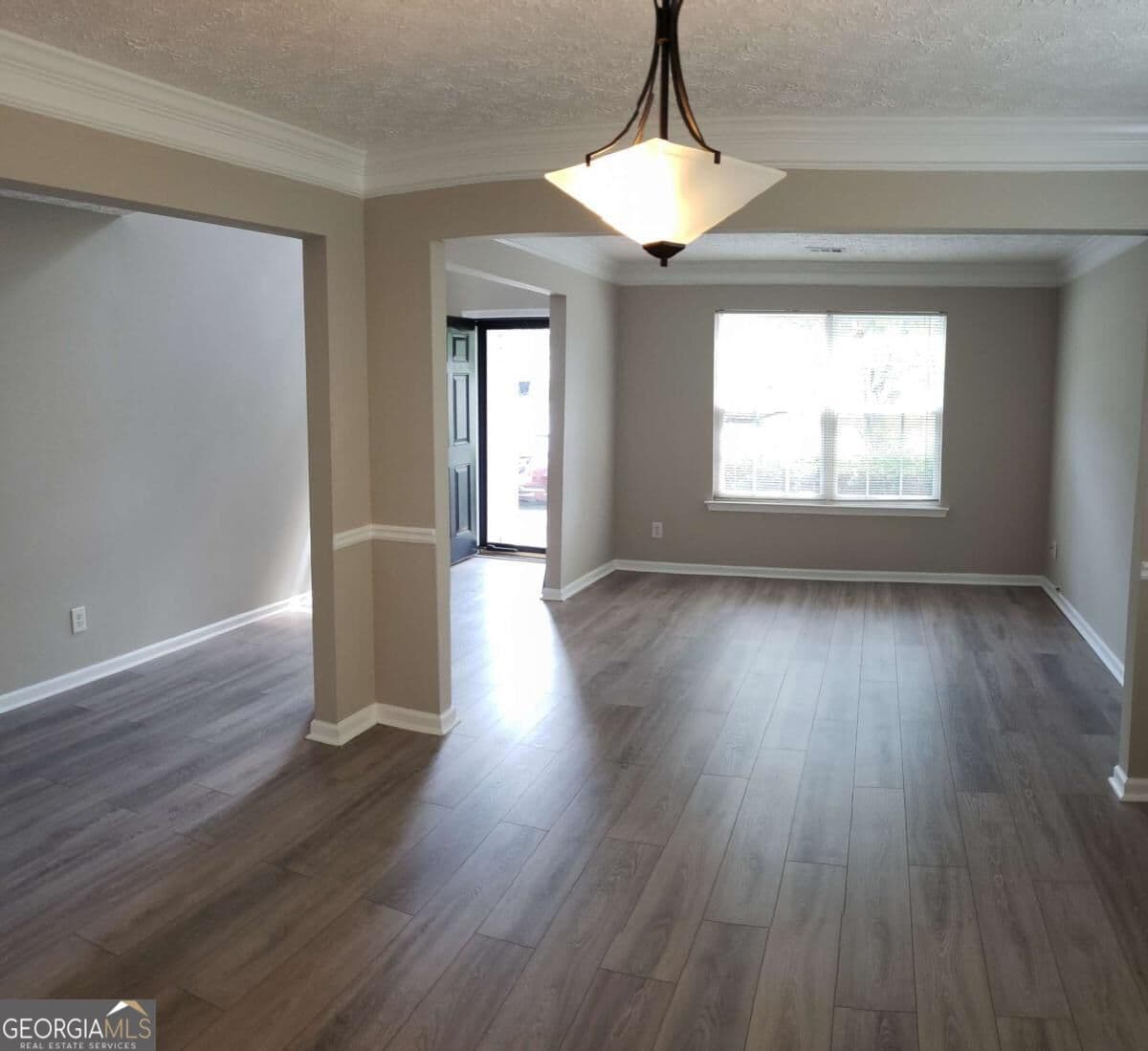 4 bedroom, 2.5 bathroom, 2,228 sq ft single family residence for rent at 204 Wild Flower Lane, Canton, GA 30114 for $2,400 a month — photo 2