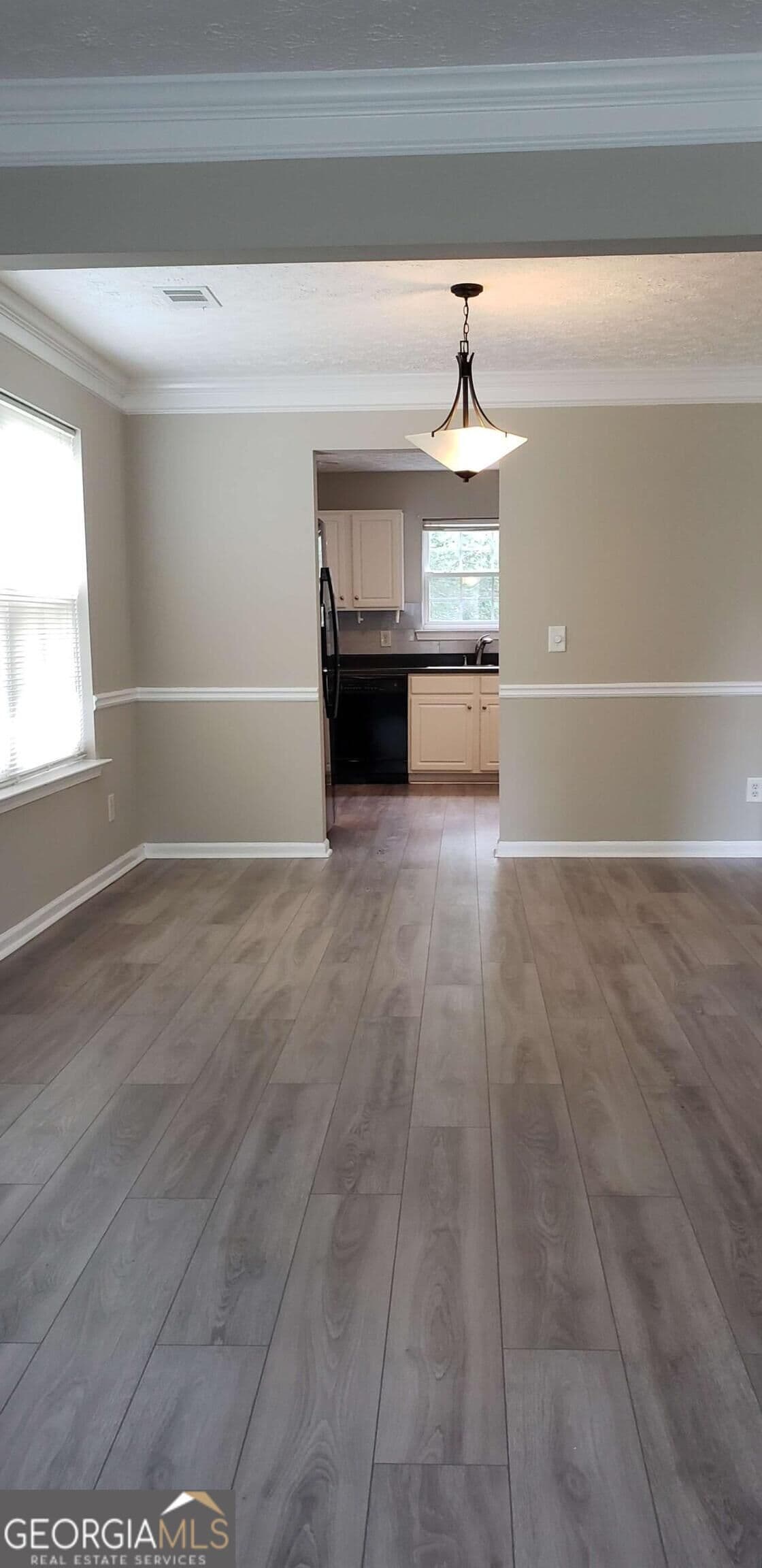 4 bedroom, 2.5 bathroom, 2,228 sq ft single family residence for rent at 204 Wild Flower Lane, Canton, GA 30114 for $2,400 a month — photo 3