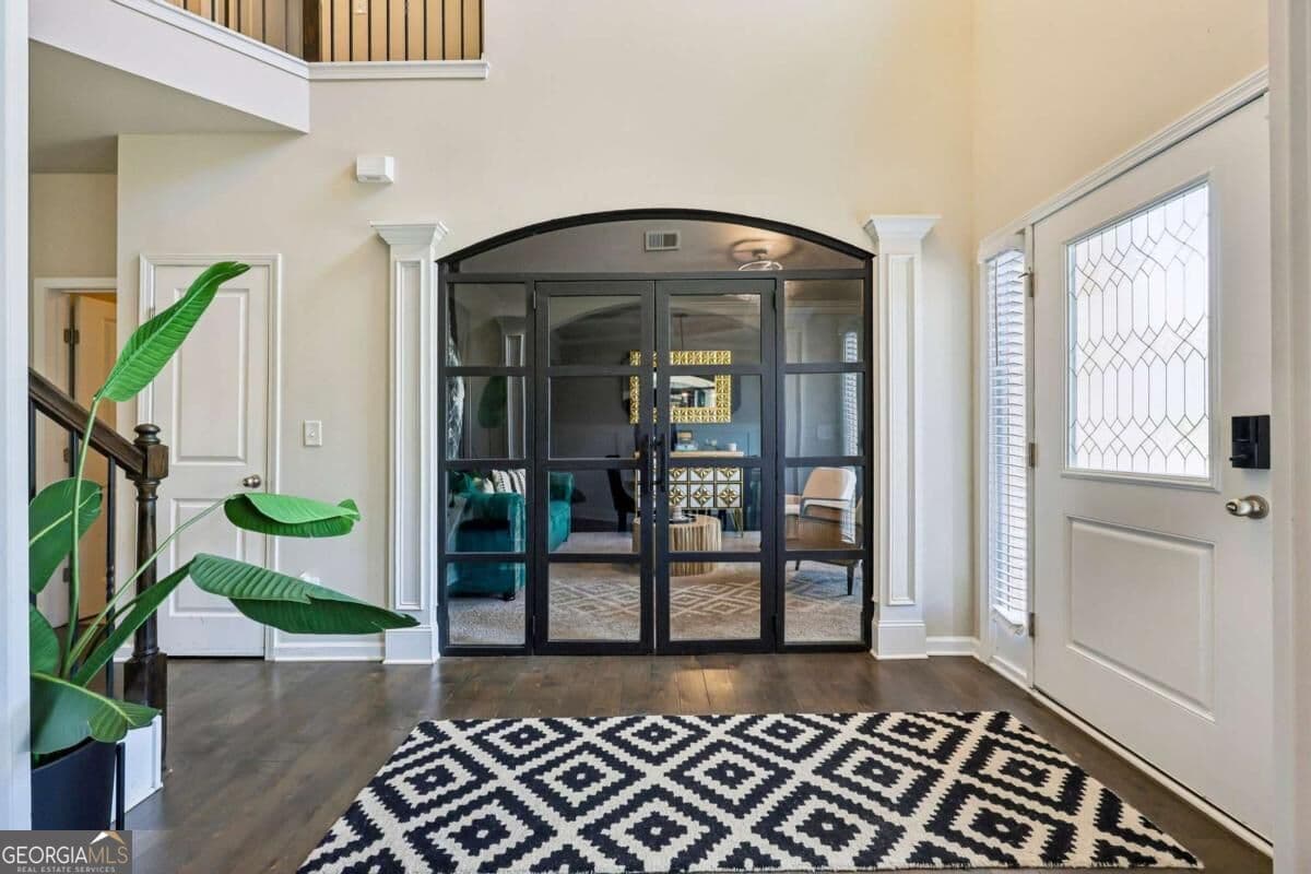 5 bedroom, 3 bathroom, 3,193 sq ft single family residence for sale at 3007 Cove View Court, Dacula, GA 30019 — photo 2