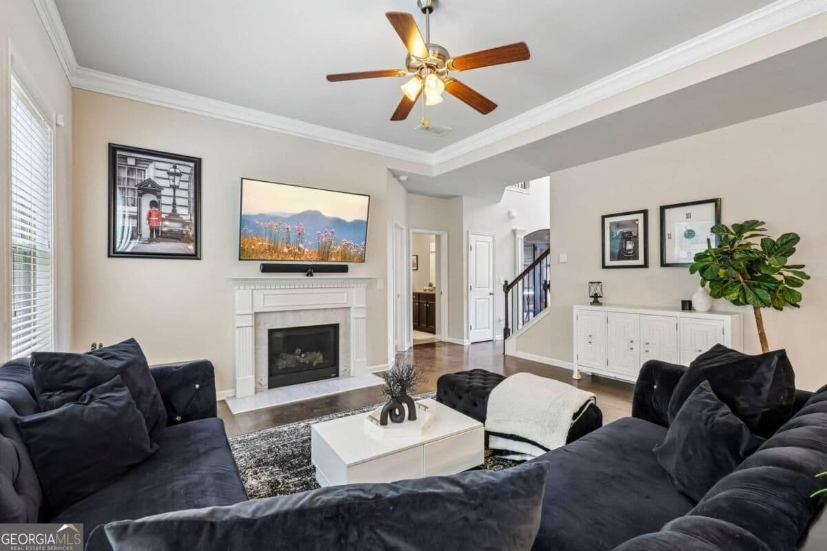 5 bedroom, 3 bathroom, 3,193 sq ft single family residence for sale at 3007 Cove View Court, Dacula, GA 30019 — photo 5