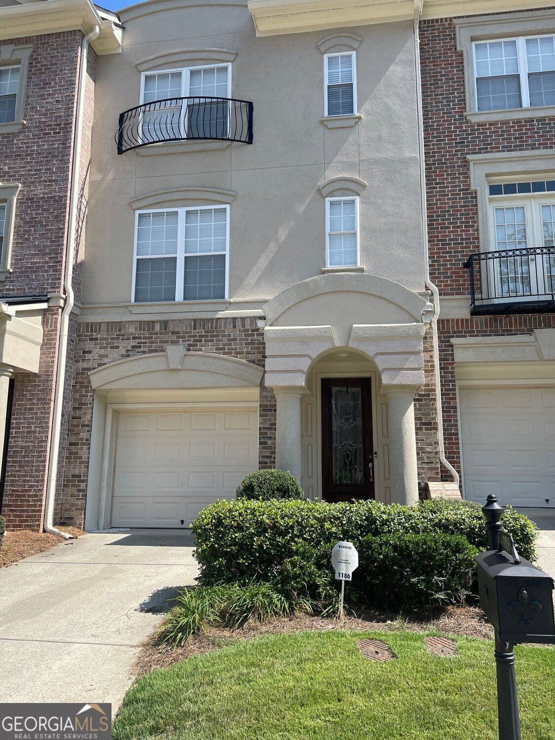 3 bedroom, 3.5 bathroom, 2,000 sq ft townhouse for rent at 1186 Arbor Park Lane, Atlanta, GA 30311 for $2,950 a month — photo 2