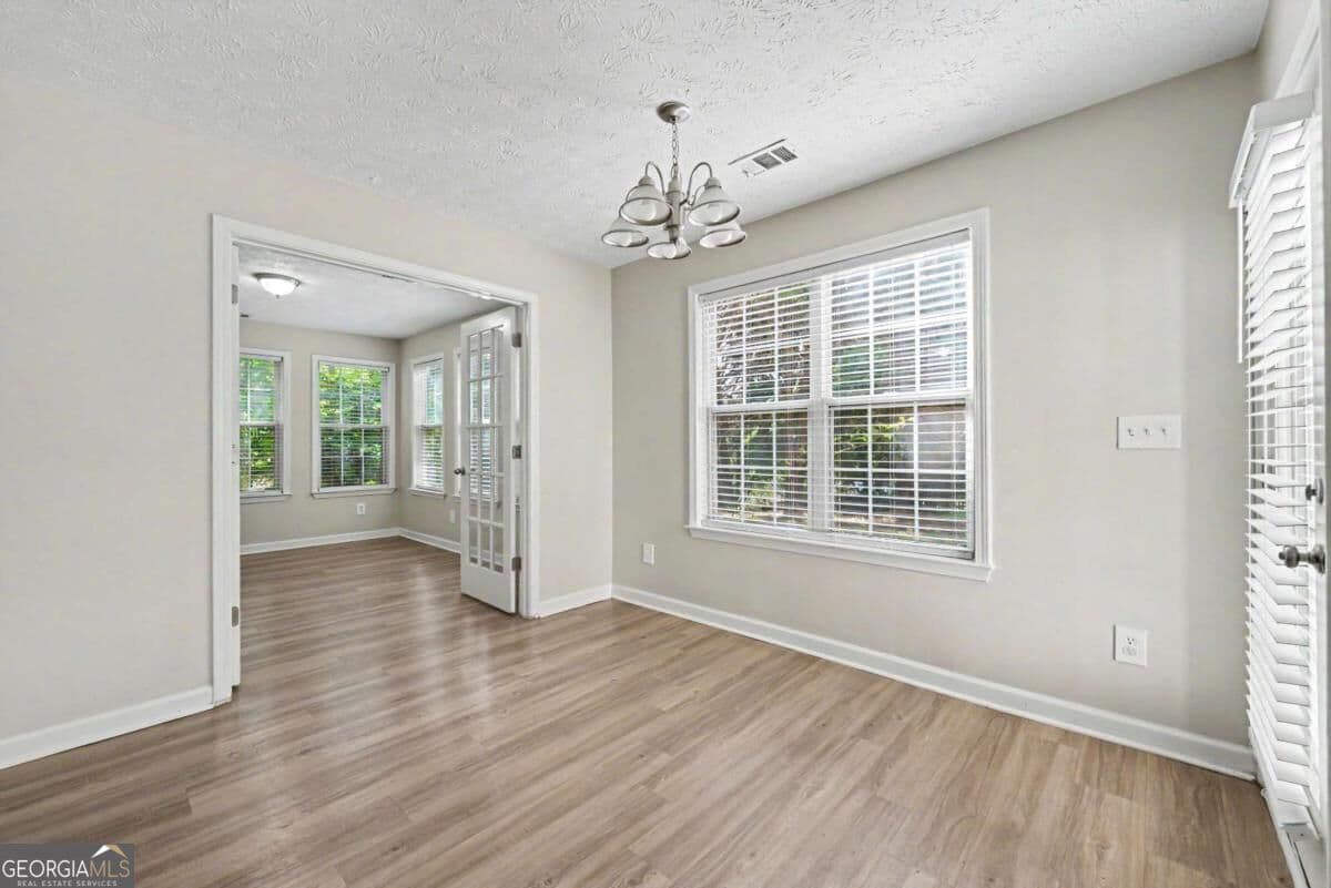 3 bedroom, 2.5 bathroom, 2,789 sq ft single family residence for sale at 3367 Ridgemill Circle, Dacula, GA 30019 — photo 4