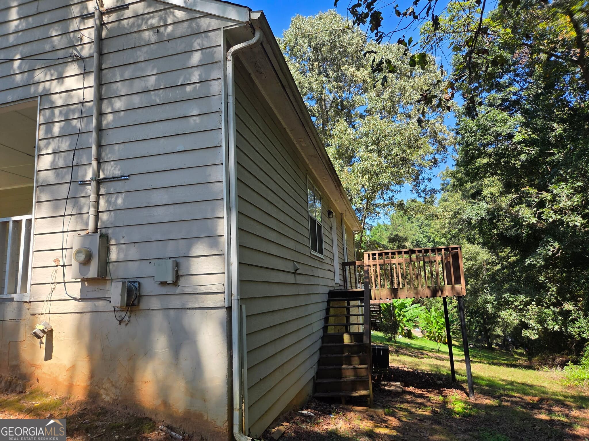 3 bedroom, 1 bathroom, 998 sq ft single family residence for sale at 217 Brooks Lane, Winder, GA 30680 — photo 3