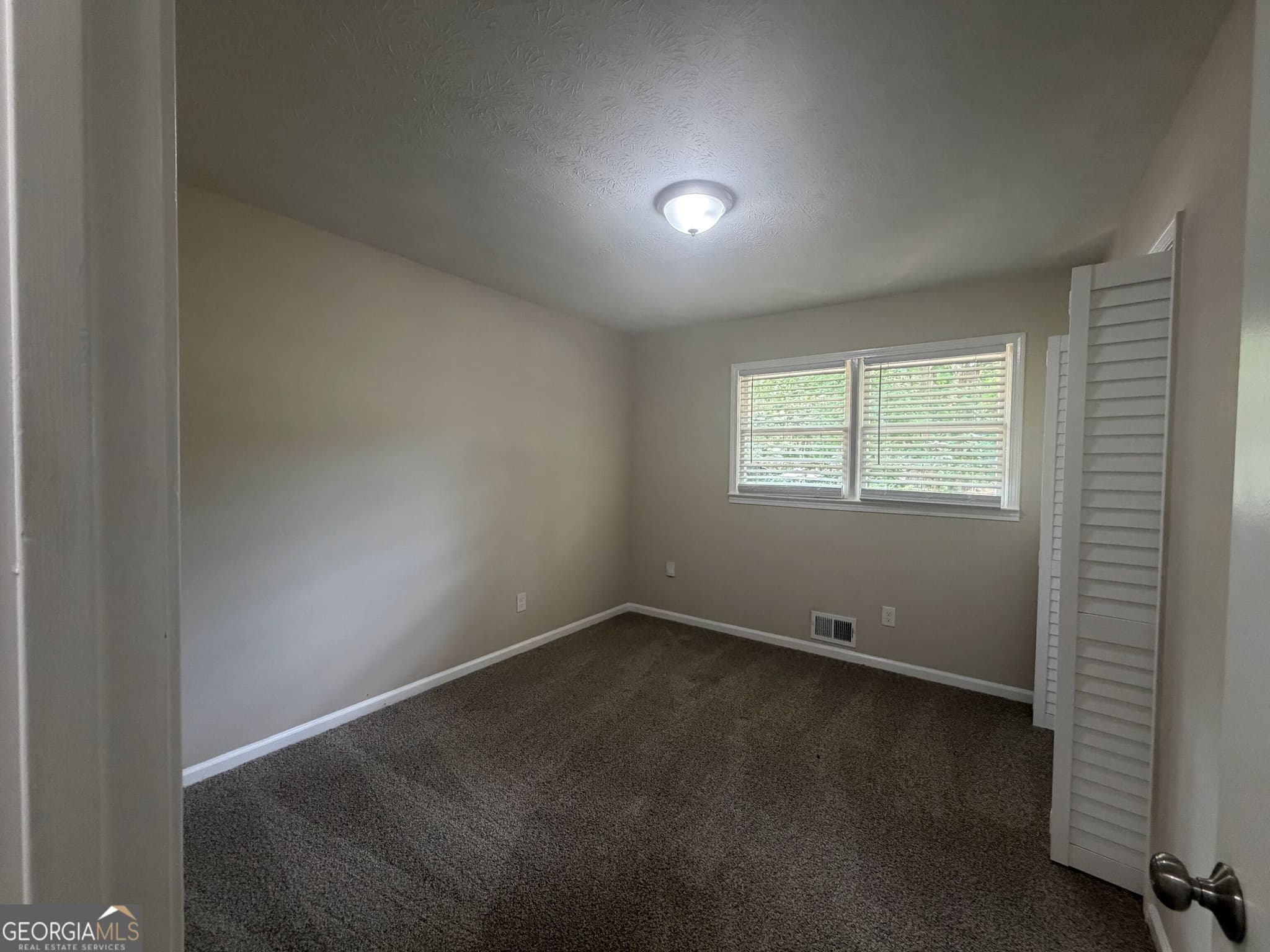 4 bedroom, 2 bathroom, 2,372 sq ft single family residence for sale at 3964 Summit Drive, Douglasville, GA 30135 — photo 7