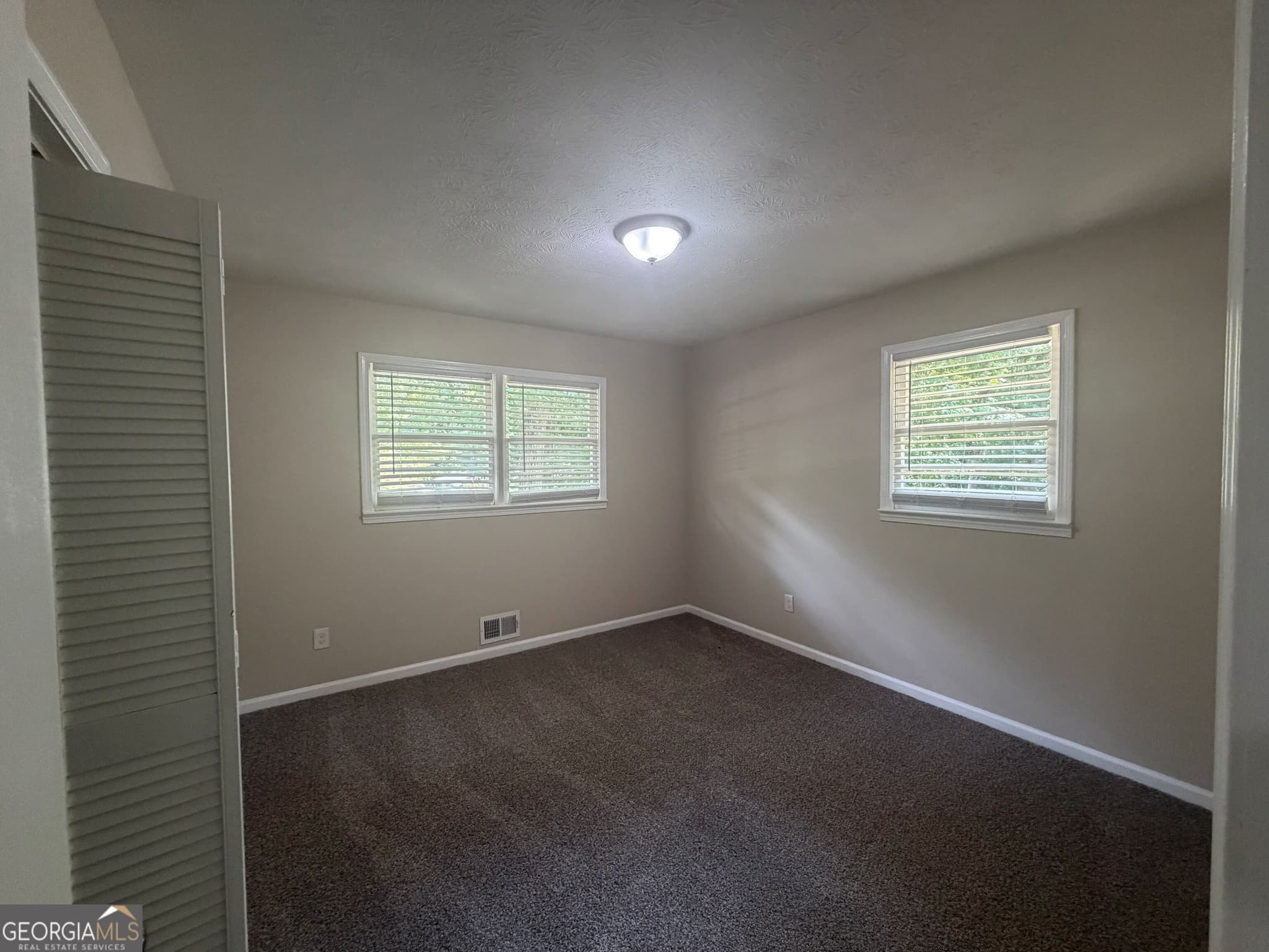 4 bedroom, 2 bathroom, 2,372 sq ft single family residence for sale at 3964 Summit Drive, Douglasville, GA 30135 — photo 8