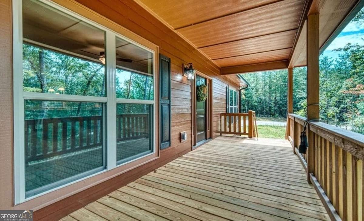 3 bedroom, 2 bathroom, 1,560 sq ft single family residence under contract at 199 Lola Mae Way, Morganton, GA 30560 — photo 4