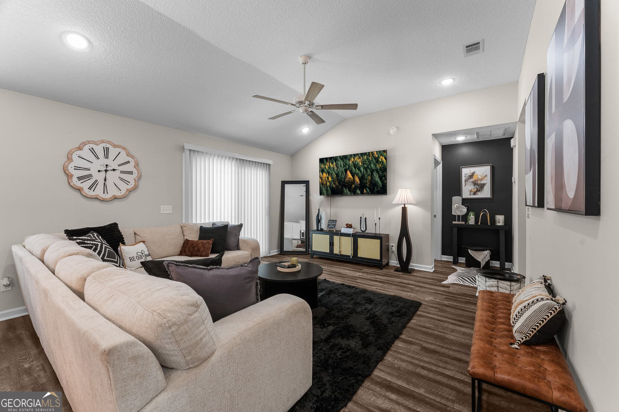 3 bedroom, 2 bathroom, 1,216 sq ft single family residence for sale at 501 Church Circle, Jesup, GA 31545 — photo 7
