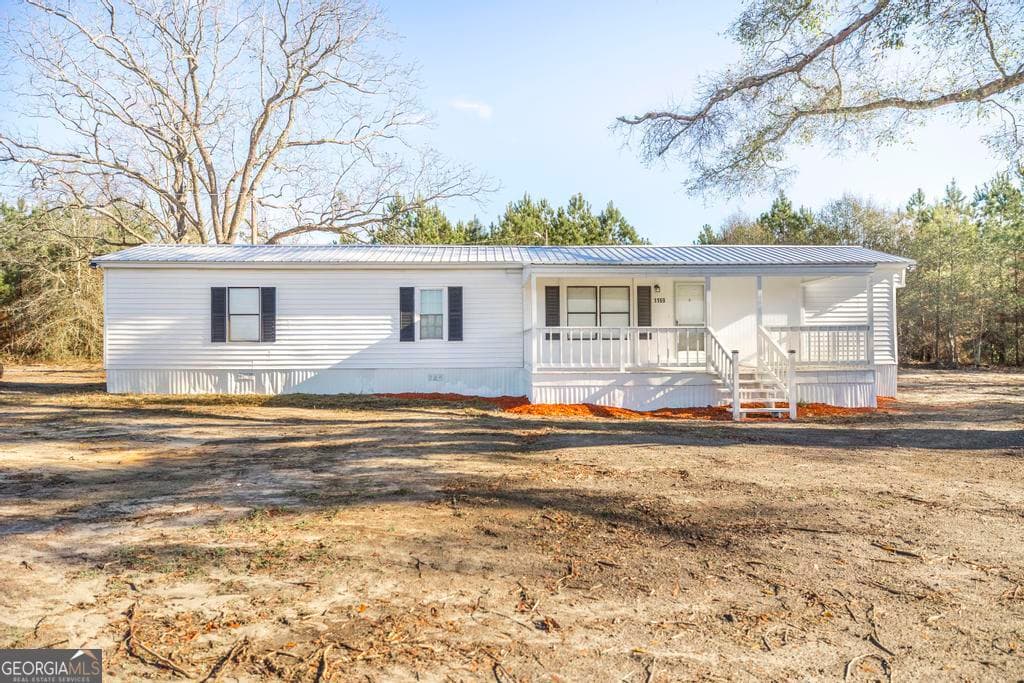 2 bedroom, 2 bathroom, 924 sq ft manufactured home,single family residence for sale at 1169 Chester Alamo Road, Chester, GA 31012 — photo 1 of 26