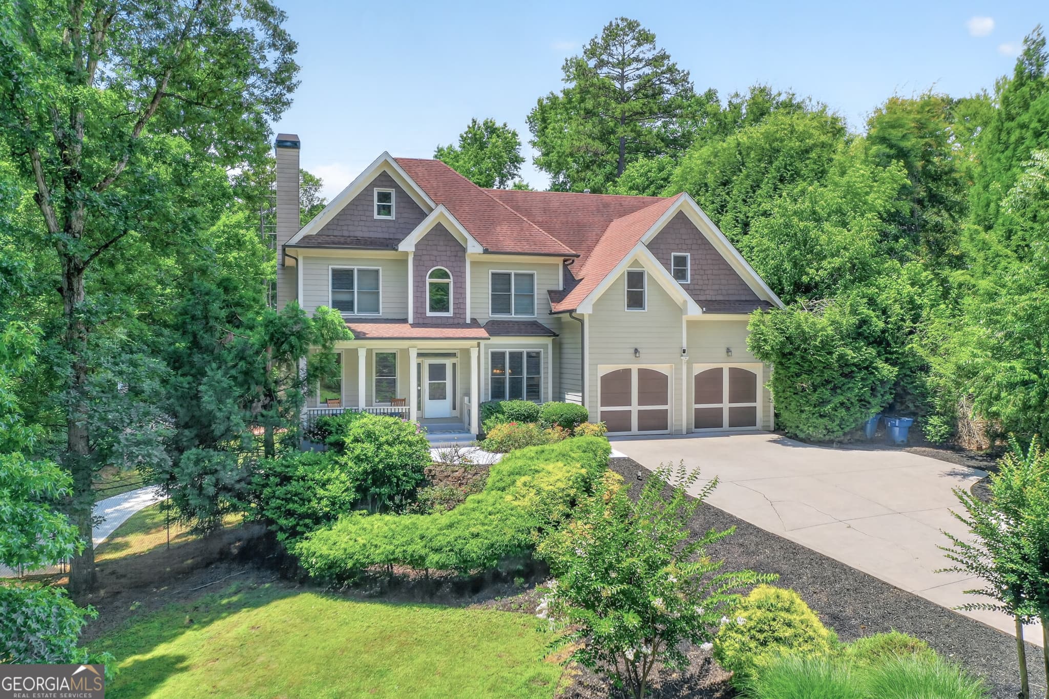 6 bedroom, 4.5 bathroom, 4,162 sq ft single family residence sold at 3762 Cherokee Trail, Suwanee, GA 30024