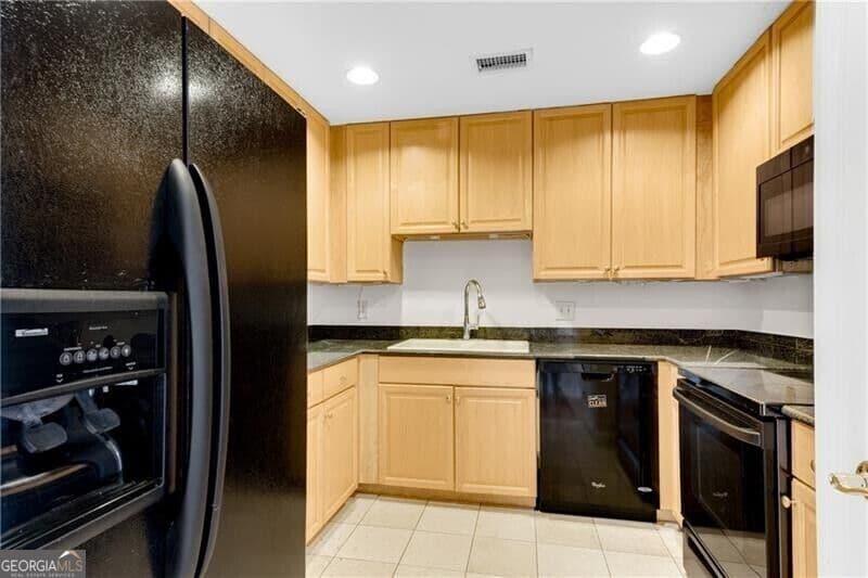 1 bedroom, 1 bathroom, 740 sq ft condominium for sale at 195 14th Street 1010, Atlanta, GA 30309 — photo 5