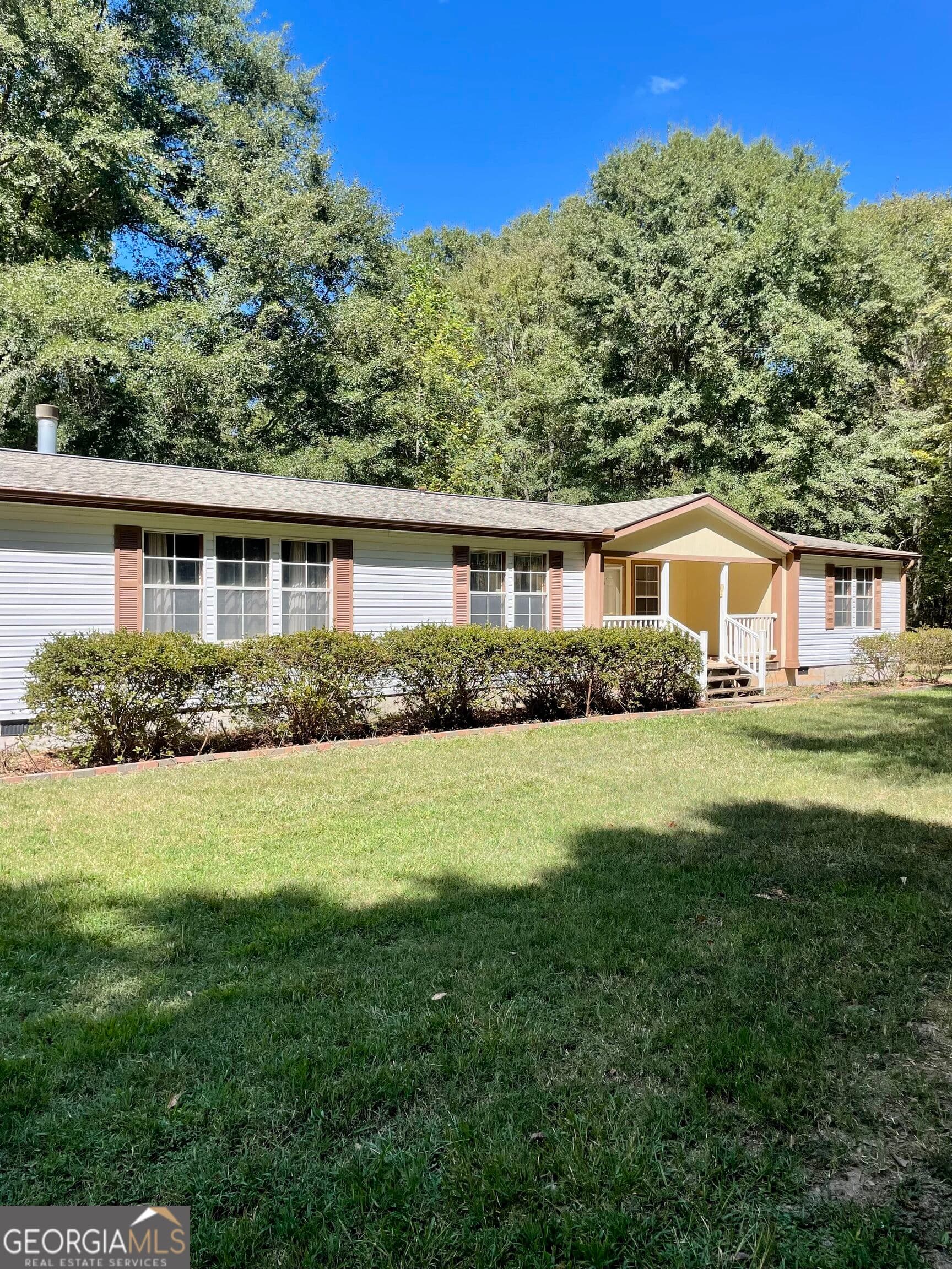 4 bedroom, 3 bathroom, 3,040 sq ft manufactured home,single family residence for sale at 75 Stag Run Drive, Mansfield, GA 30055 — photo 1 of 38