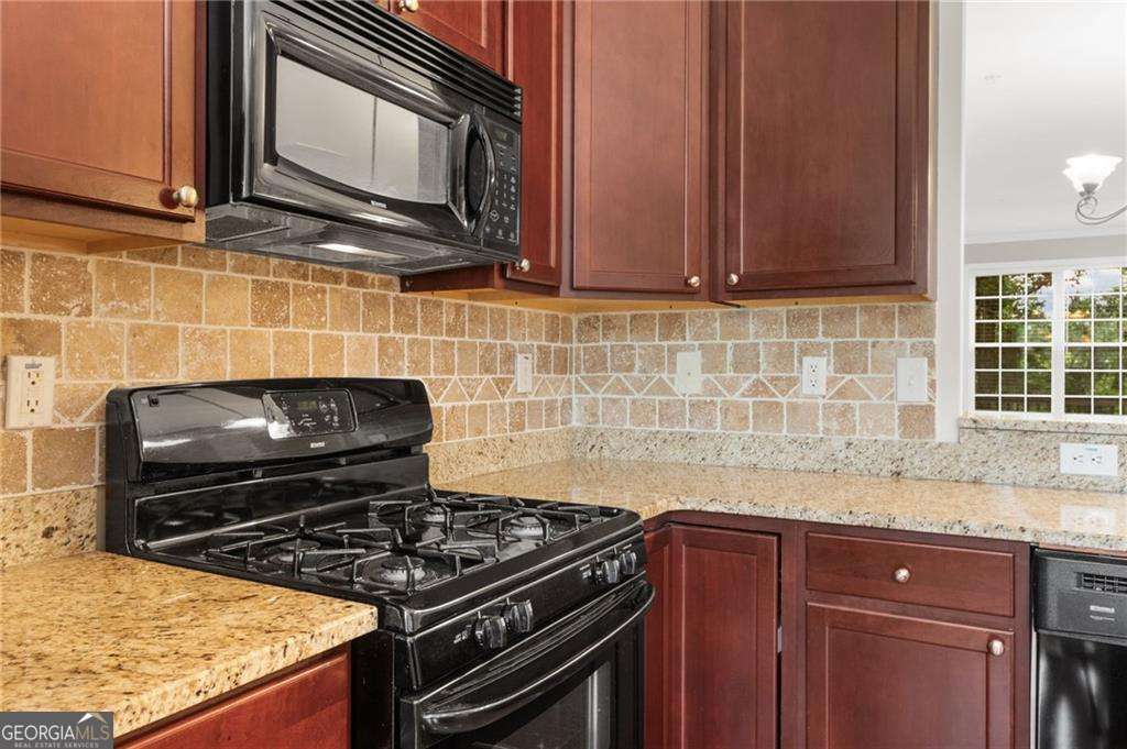 3 bedroom, 3.5 bathroom townhouse for sale at 404 Williamson Street 10, Marietta, GA 30060 — photo 7