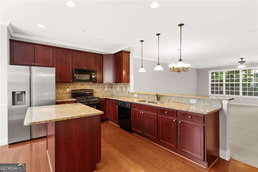 3 bedroom, 3.5 bathroom townhouse for sale at 404 Williamson Street 10, Marietta, GA 30060 — photo 9