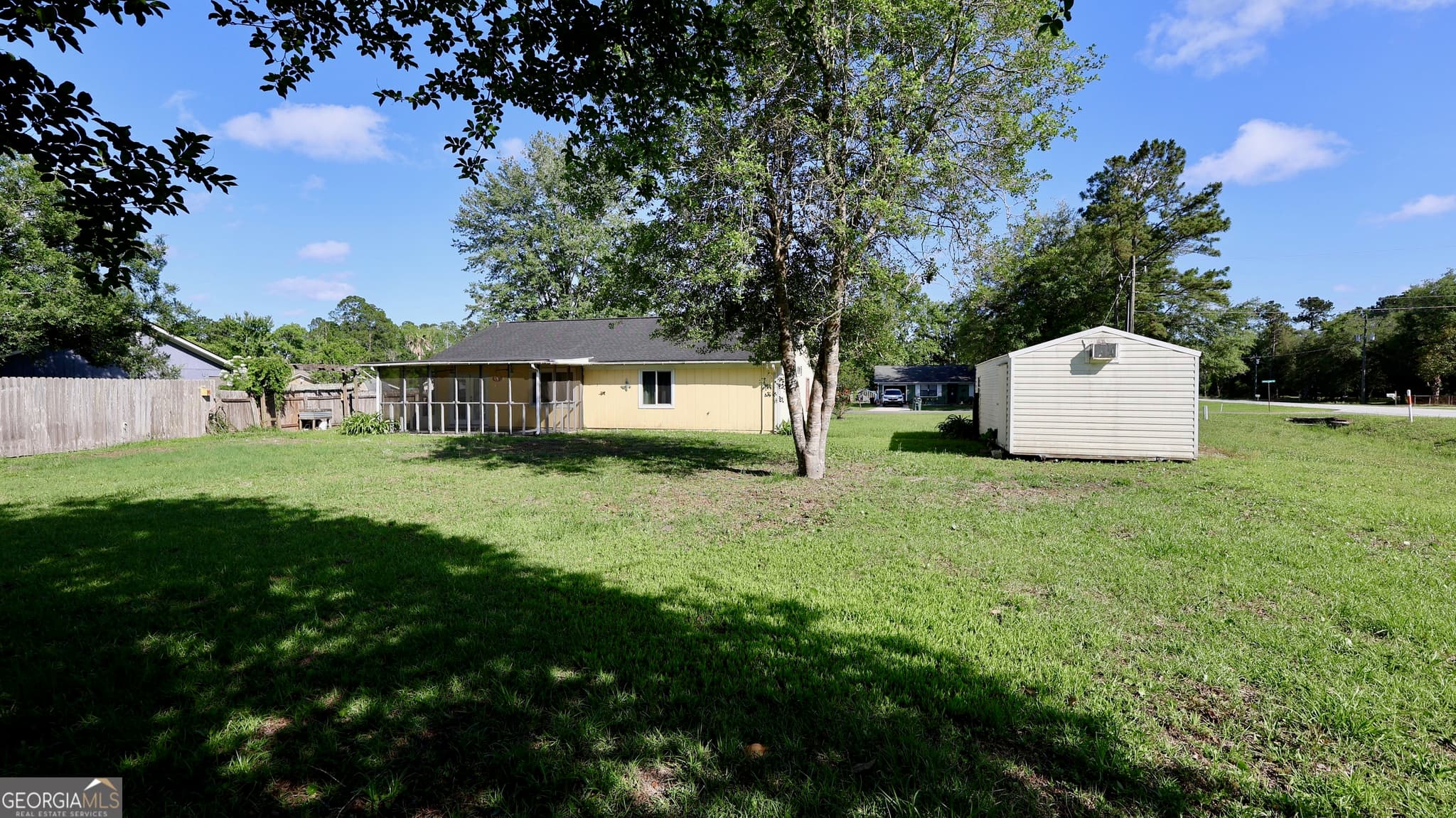 3 bedroom, 2 bathroom, 1,202 sq ft single family residence for sale at 101 Willow Lake Drive, Kingsland, GA 31548 — photo 6