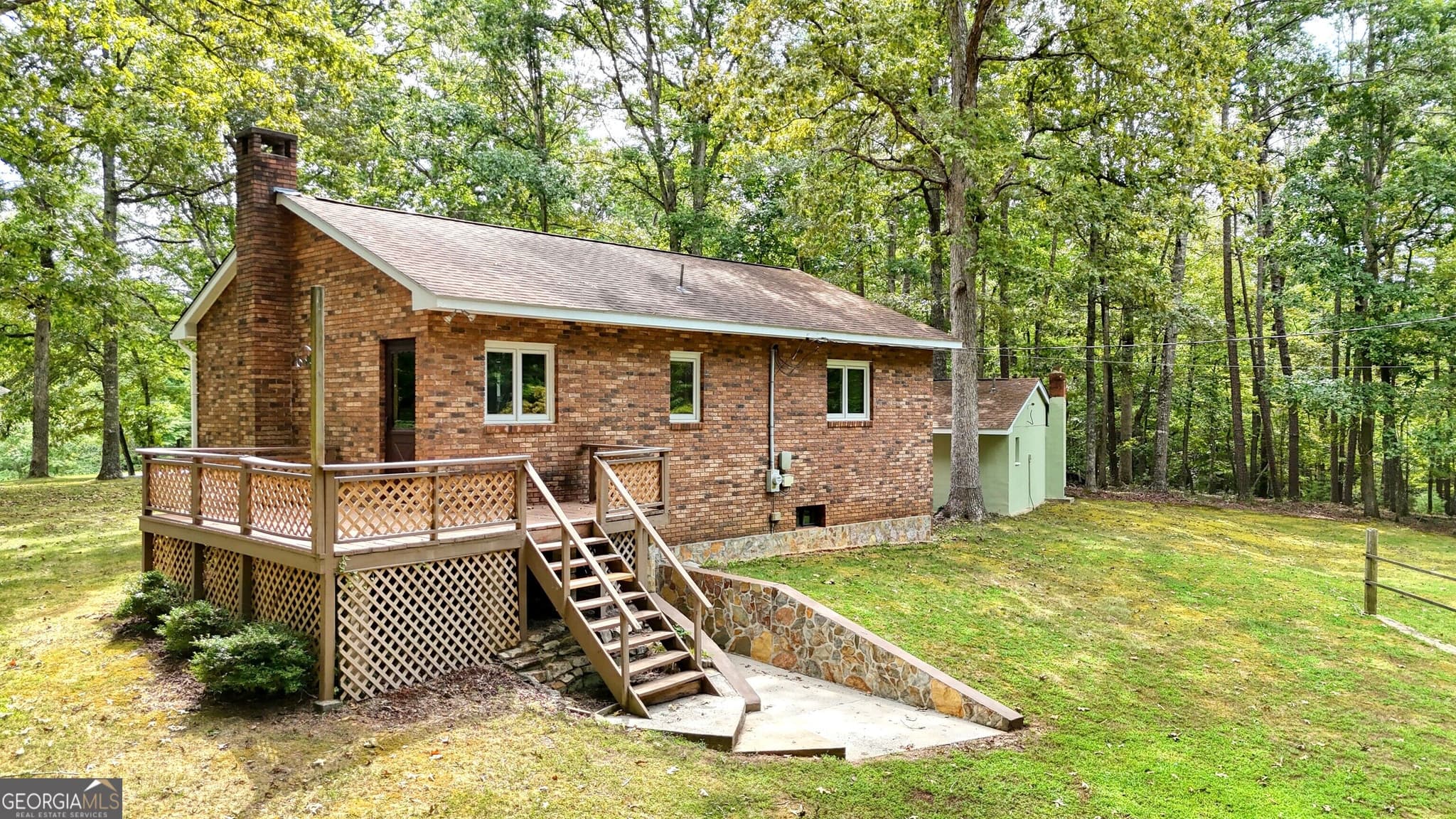 2 bedroom, 1.5 bathroom, 1,136 sq ft single family residence under contract at 750 Cook Bridge Road, Murphy, NC 28906 — photo 6