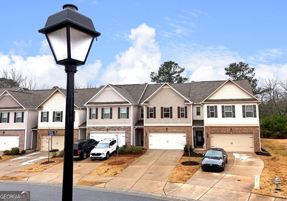 4 bedroom, 2.5 bathroom, 1,660 sq ft single family residence for sale at 3642 Canyon Springs Road 96, Oakwood, GA 30566 — photo 8