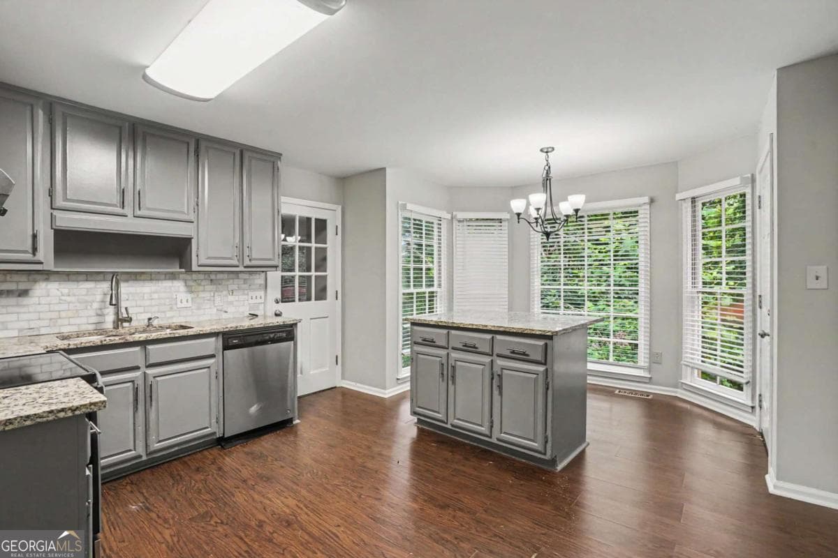 4 bedroom, 3.5 bathroom, 2,912 sq ft single family residence for sale at 2501 Bechers Brook, Lawrenceville, GA 30043 — photo 9