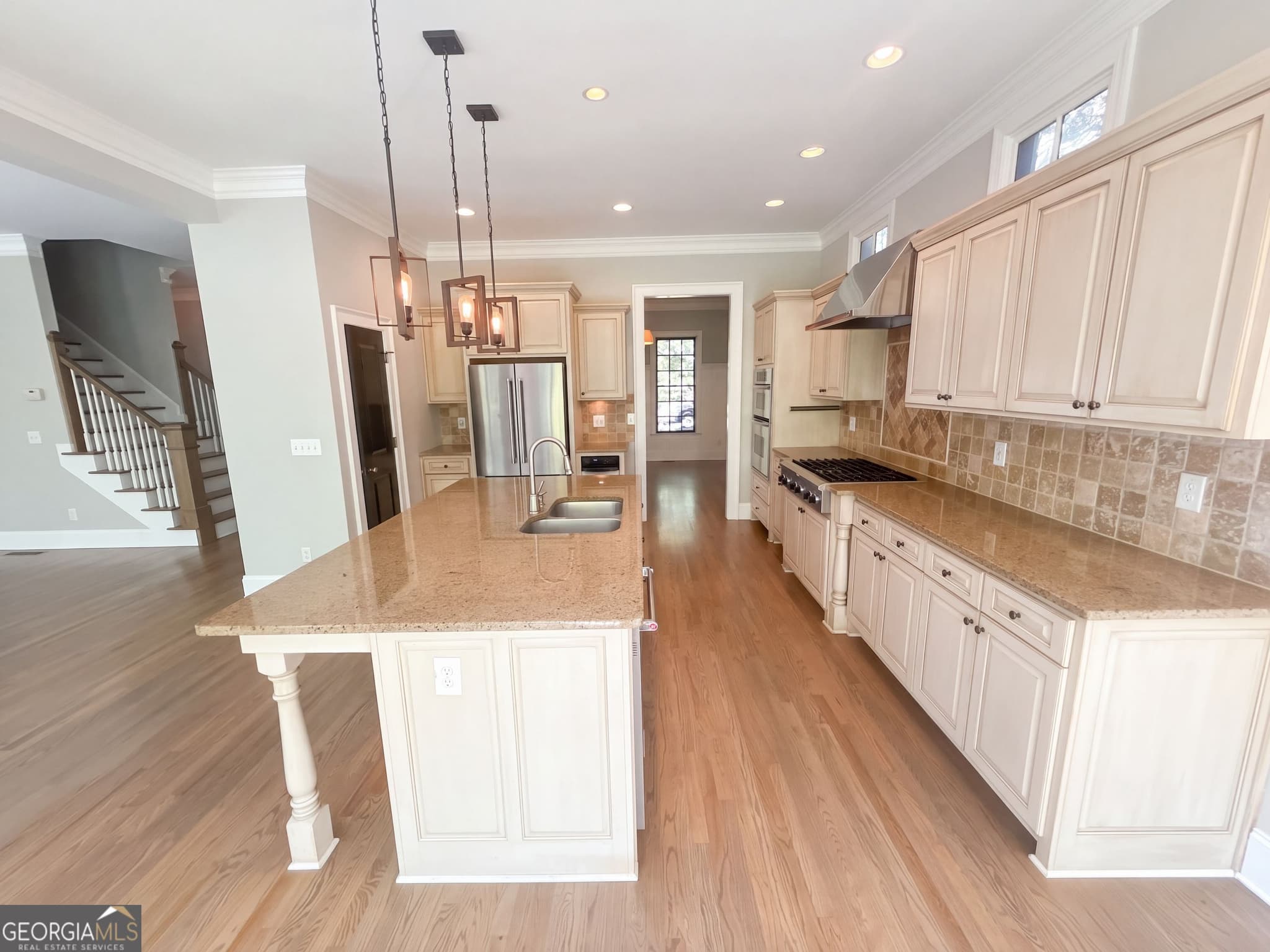 4 bedroom, 5 bathroom, 5,016 sq ft single family residence for sale at 1119 Ridenour Court, Kennesaw, GA 30152 — photo 2