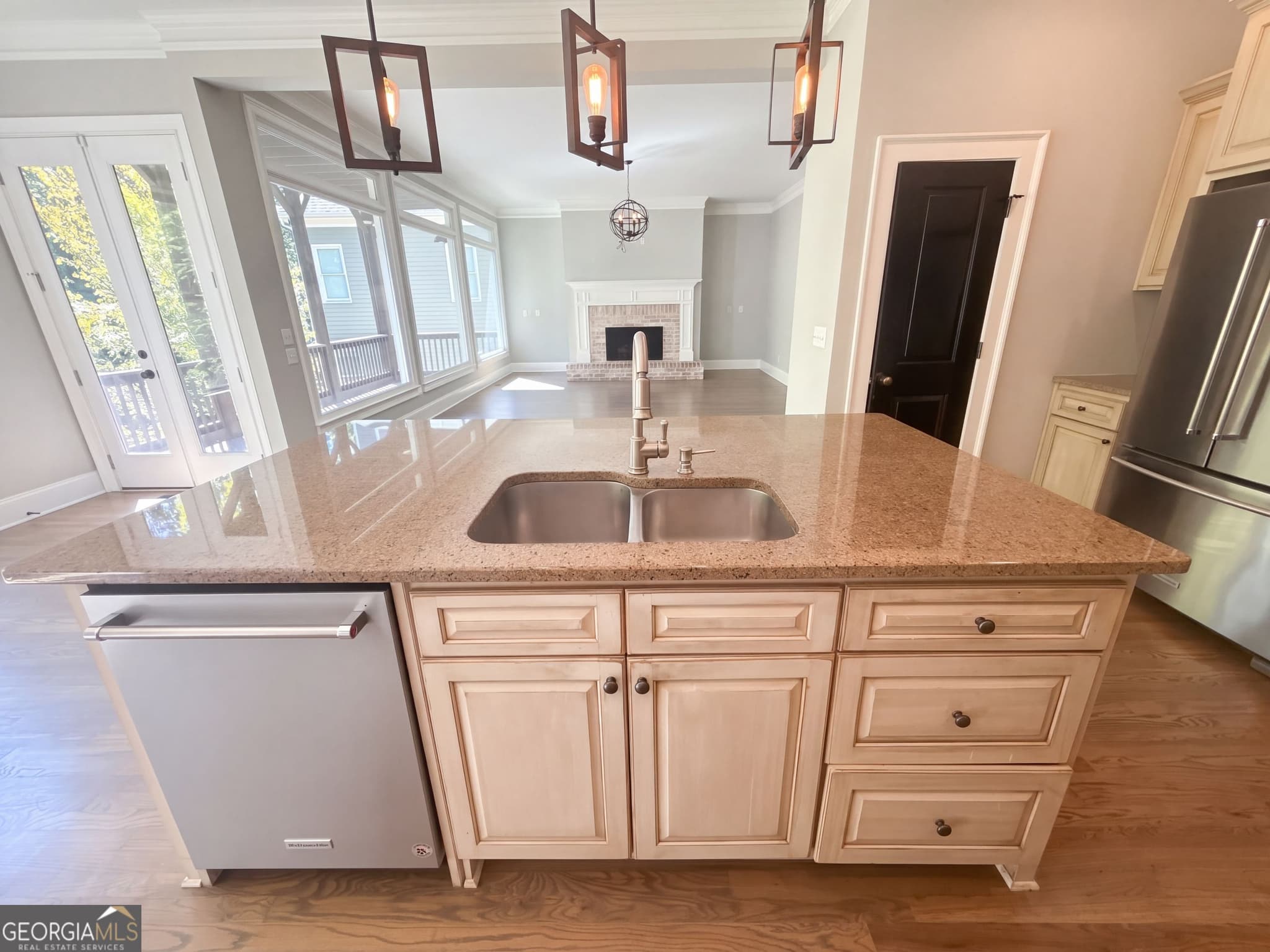 4 bedroom, 5 bathroom, 5,016 sq ft single family residence for sale at 1119 Ridenour Court, Kennesaw, GA 30152 — photo 5